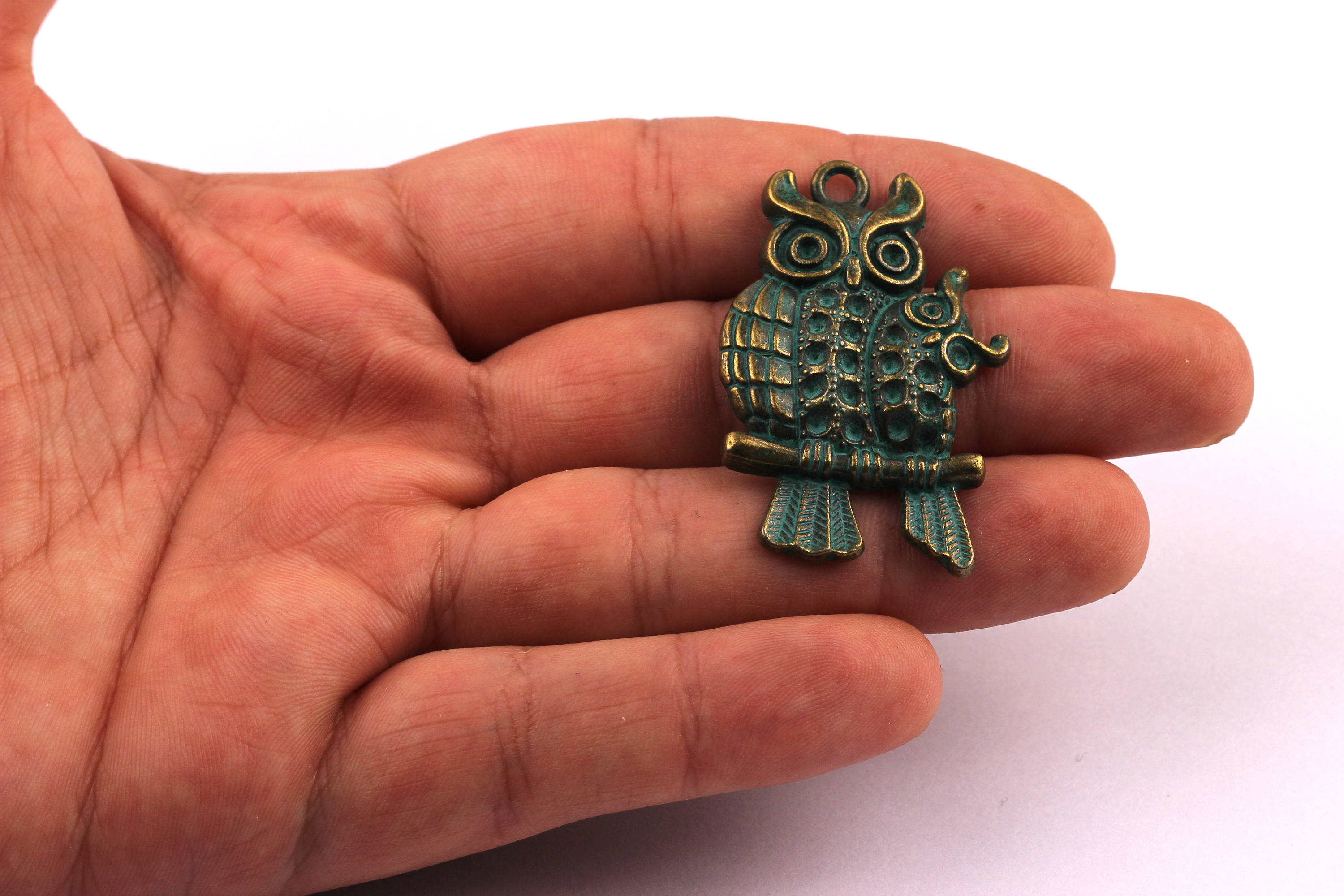 Faux Patina Pendant - Owl Shaped - Alloy Charms - Antique Bronze Tone Necklace - Zinc Alloy Beads - Jewelry Supplies - 40x28x3mm ZZ1020 - DOMEDBAZAAR