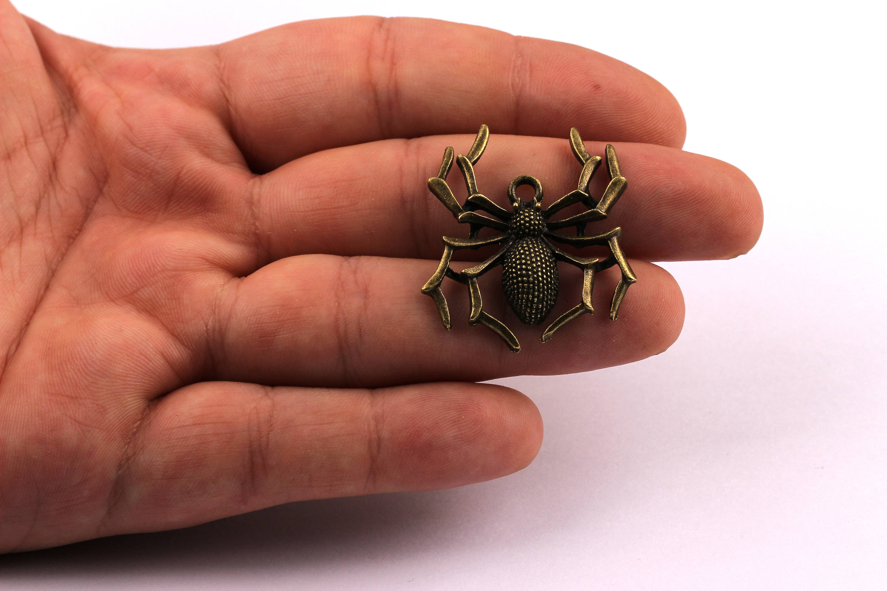 Zinc Alloy Pendant - Spider Shaped - Alloy Charms - Antique Bronze Tone Necklace - Zinc Alloy Beads - Jewelry Supplies - 33x30x5mm ZZ1129 - DOMEDBAZAAR