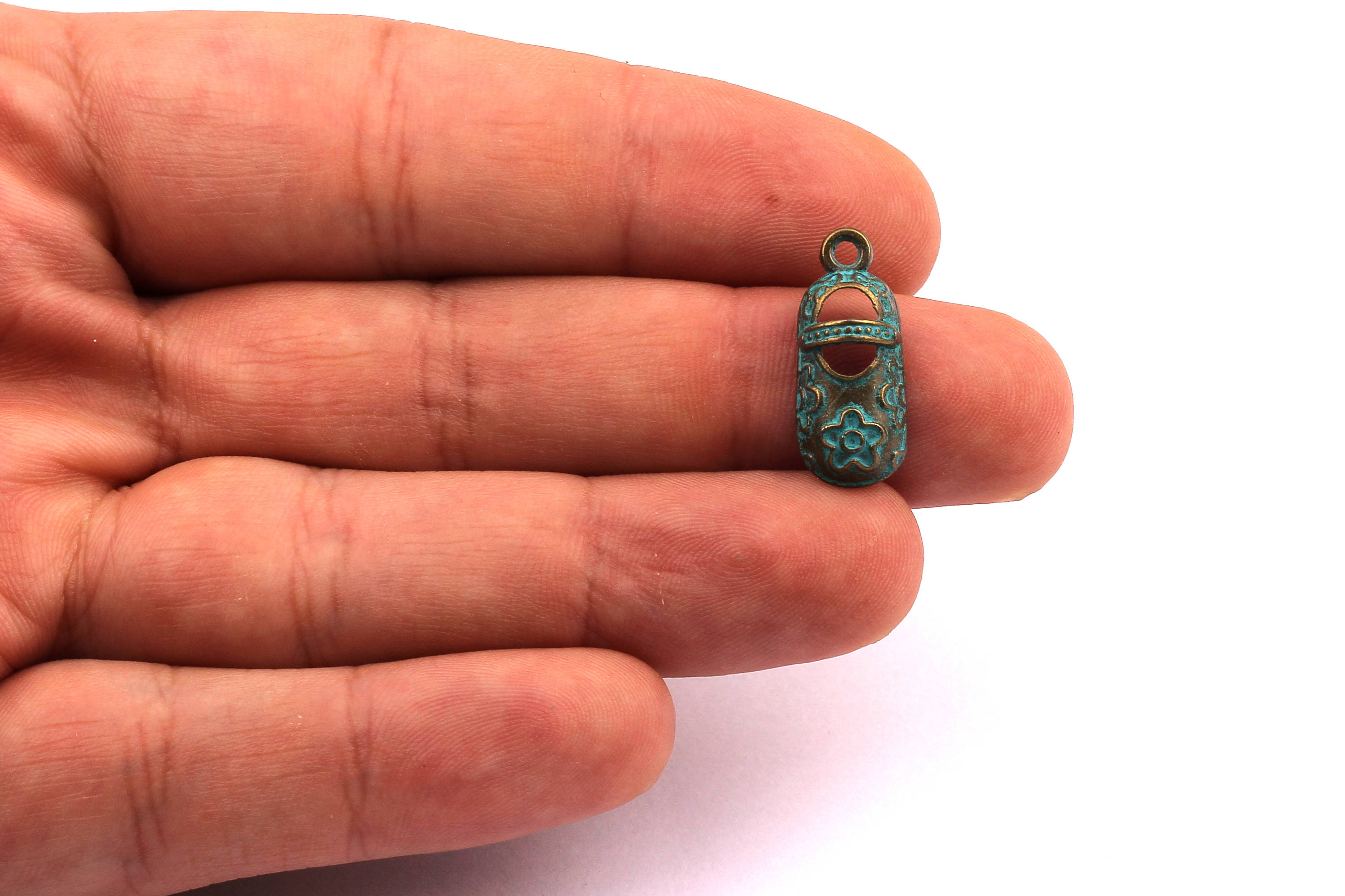 Faux Patina Pendant - Babette Shaped - Alloy Charms - Antique Bronze Tone Necklace - Zinc Alloy Beads - Jewelry Supplies - 20x8x3mm ZZ1045 - DOMEDBAZAAR