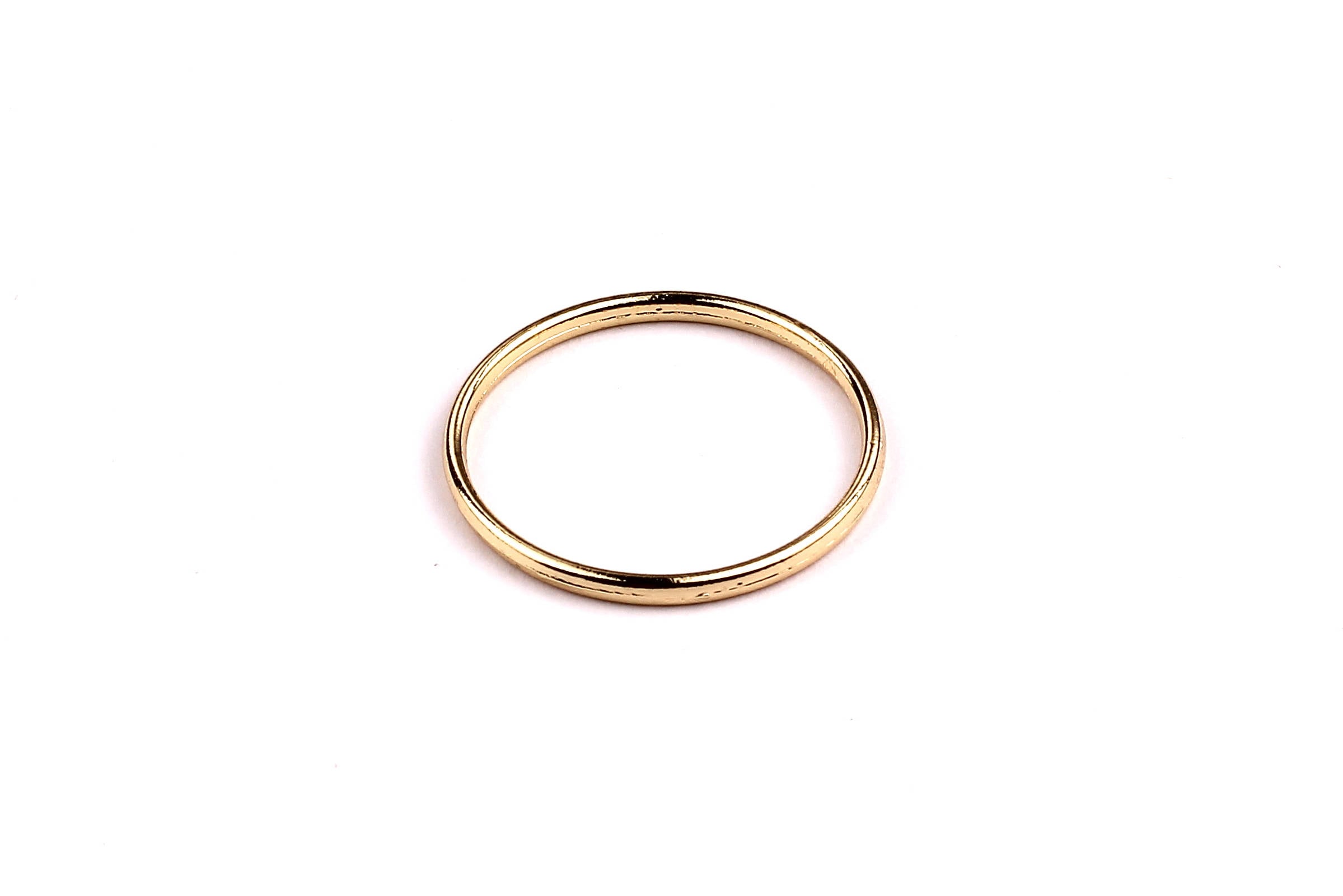 Circle Shaped Charms- Zinc Alloy Earring Findings - Gold Tone Connector - Alloy Pendant for Necklace - Jewelry Supplies - 25x25x2mm - ZZ1171 - DOMEDBAZAAR