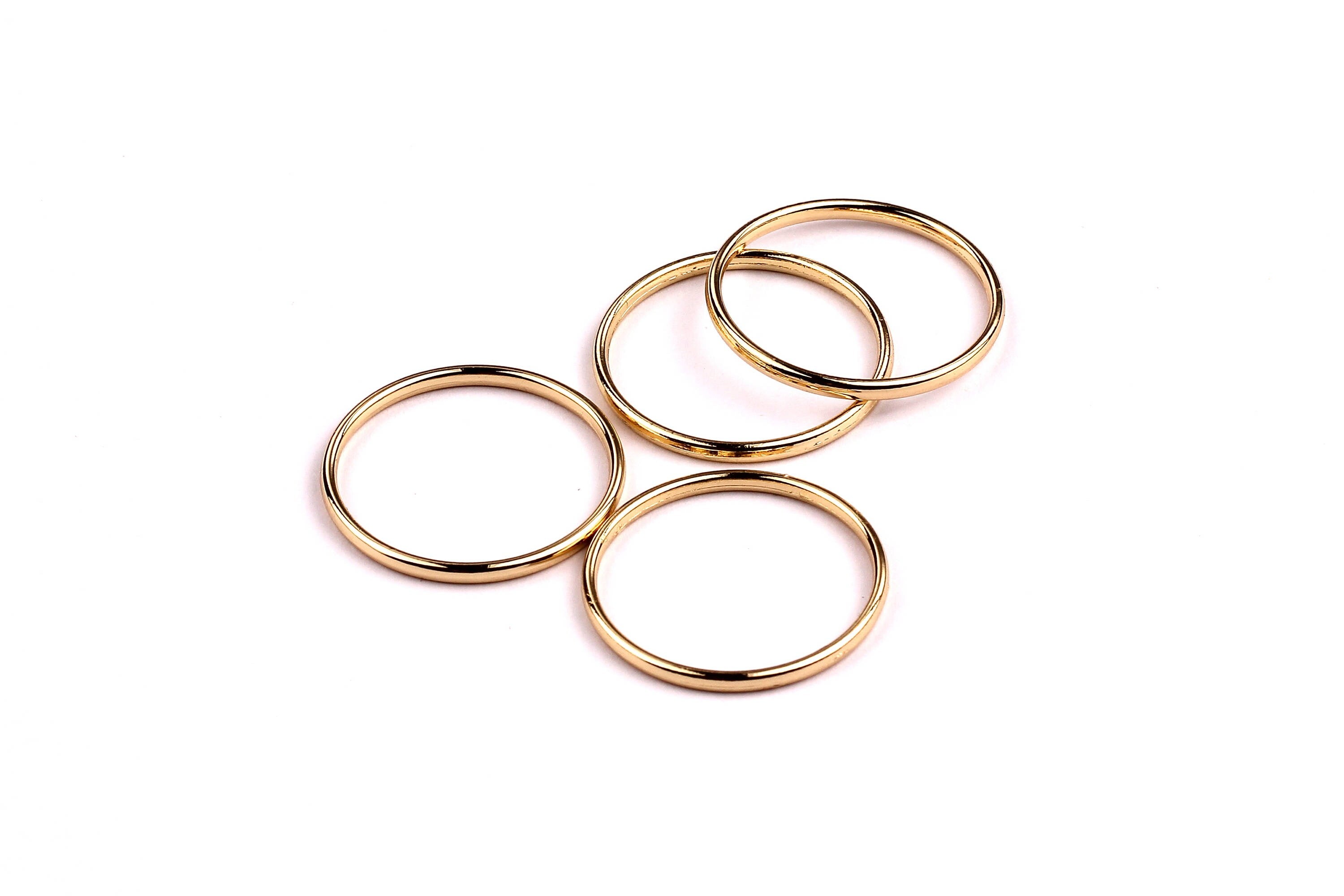 Circle Shaped Charms- Zinc Alloy Earring Findings - Gold Tone Connector - Alloy Pendant for Necklace - Jewelry Supplies - 25x25x2mm - ZZ1171 - DOMEDBAZAAR