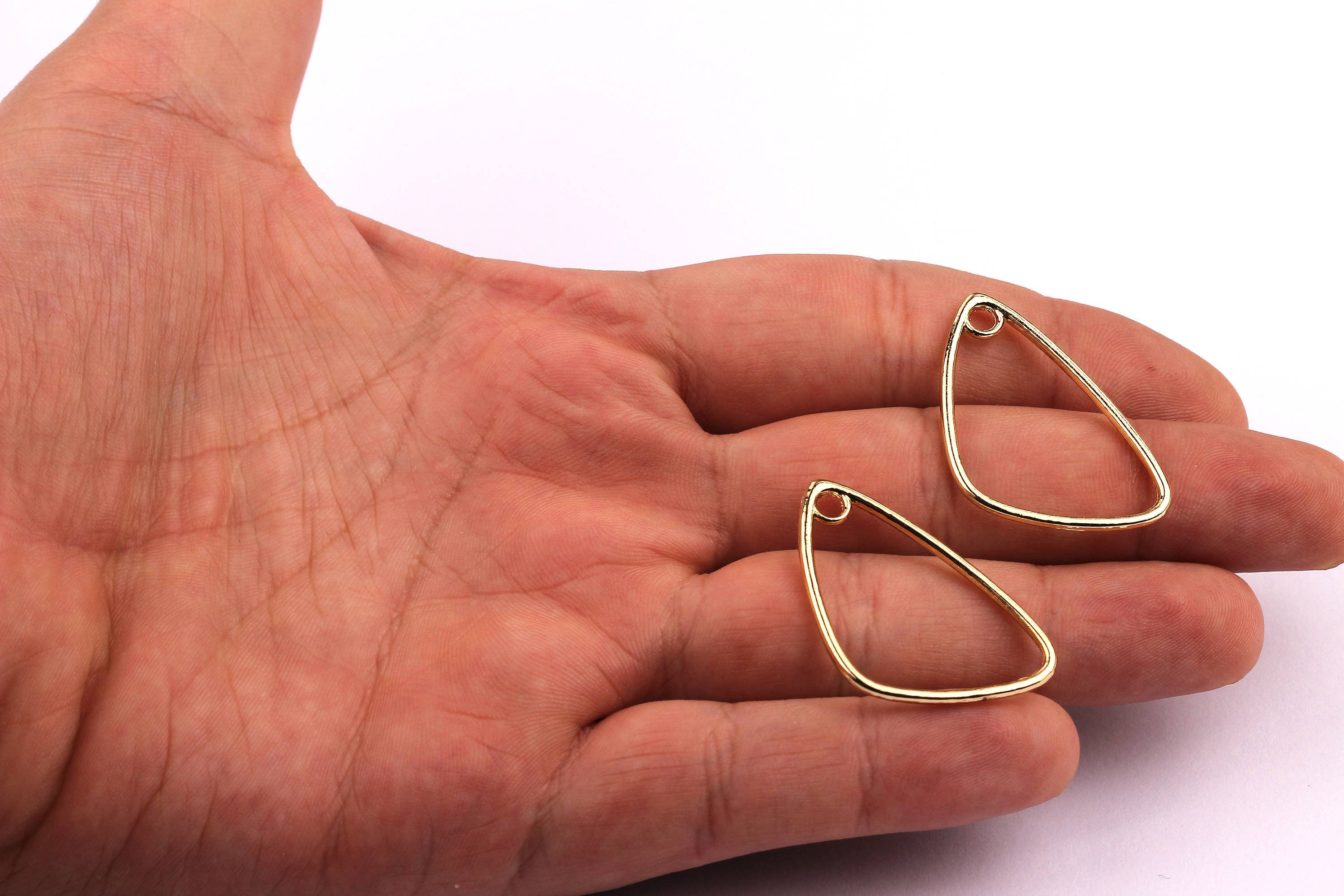 Triangle Shaped Charms- Zinc Alloy Earring Findings - Gold Tone - Alloy Pendant for Necklace - Jewelry Supplies - 35x21x1.8mm - ZZ1176 - DOMEDBAZAAR