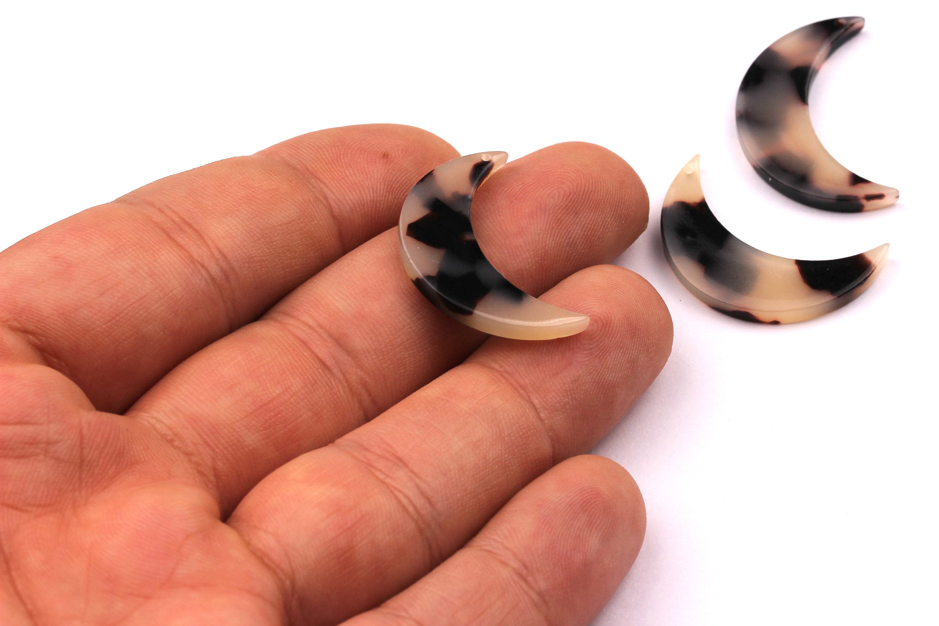 Acetate Moon Charms - Blonde Tortoise Shell Earrings - Moon Earrings and Pendant - Earring Findings - Color Code: A07 - 27x17mm - AC1031B - DOMEDBAZAAR