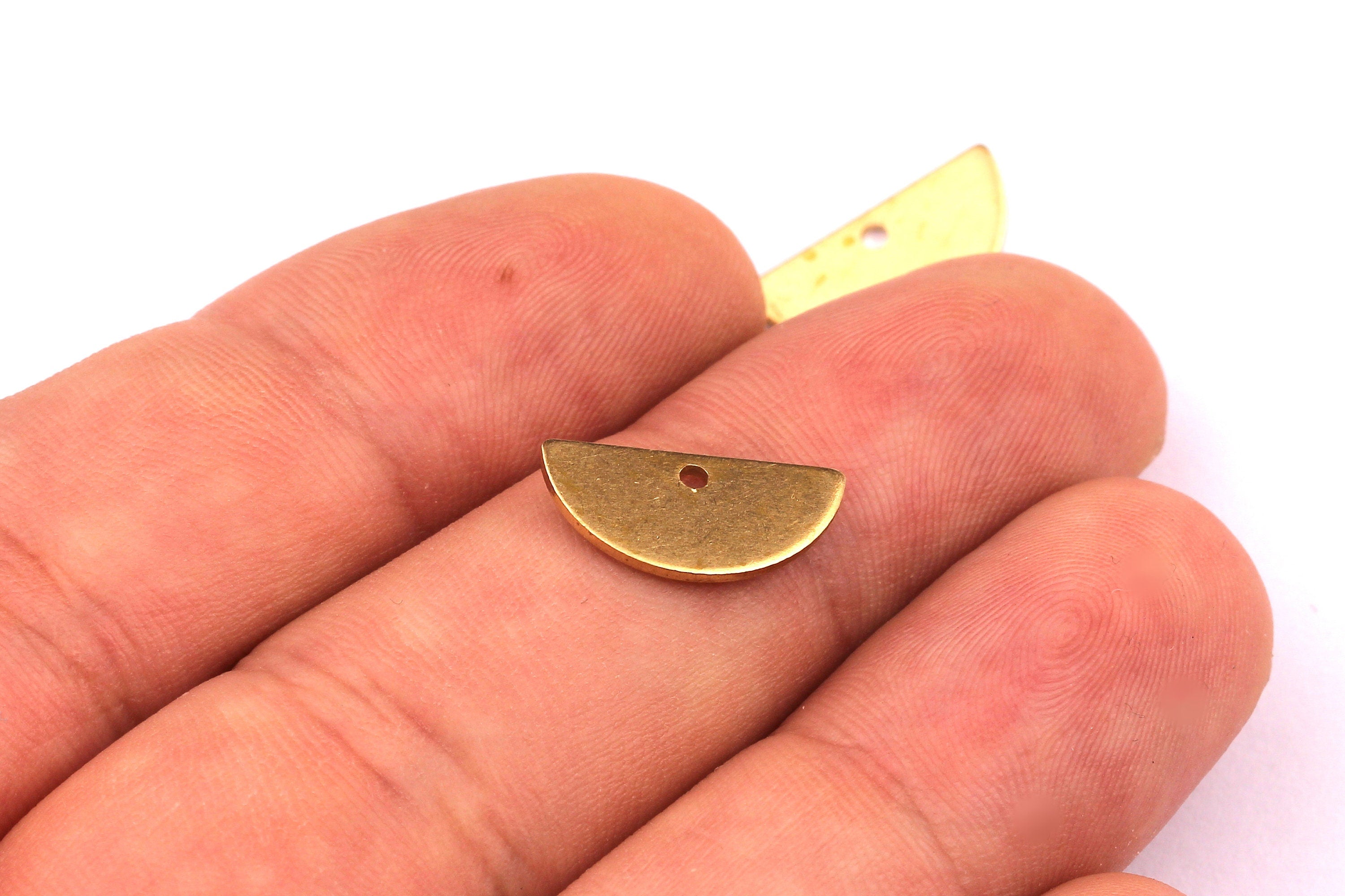 Brass Semicircle Charms - Semicircle Shaped Raw Brass Connector with 1 Hole - Jewelry Supplies - 7.5x15x0.8mm - PP1241 - DOMEDBAZAAR
