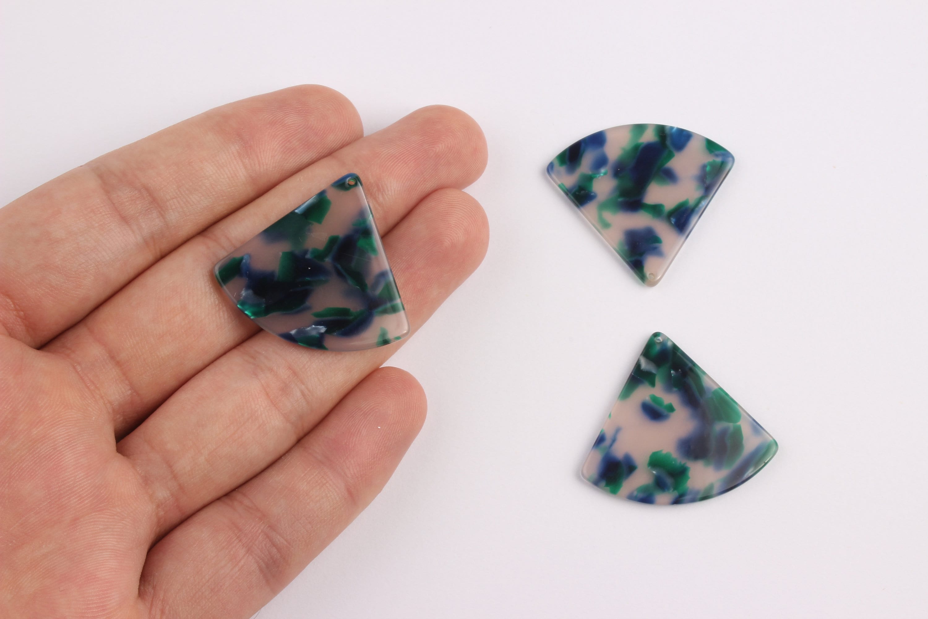 Acetate Fan Charms - Pizza Slice Earrings and Pendant - Earring Findings - Jewelry Necklace - Color Code: A18 - 31.2x34.5mm - AC1081E - DOMEDBAZAAR