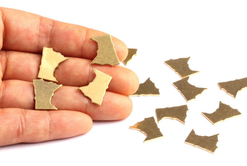 Brass Minnesota State Charms - Minnesota State Shaped Raw Brass Pendant - Jewelry Supplies - 12.5x15mm - PP1259 - DOMEDBAZAAR