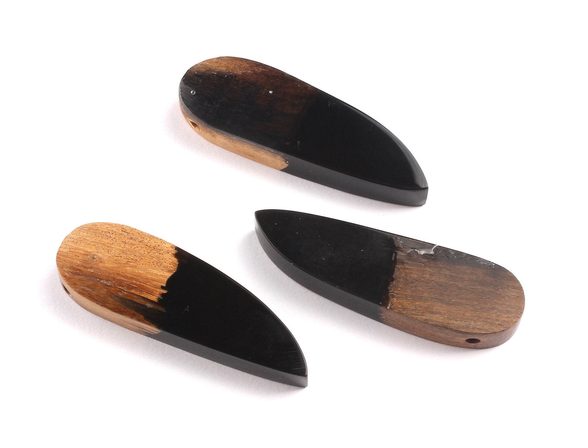 Griding Glue Oak Bark Wood Pendant - Oak Bark Griding Glue - Black Griding Glue Pendant - 51.1x15.5x7.18mm - BB1042D - DOMEDBAZAAR