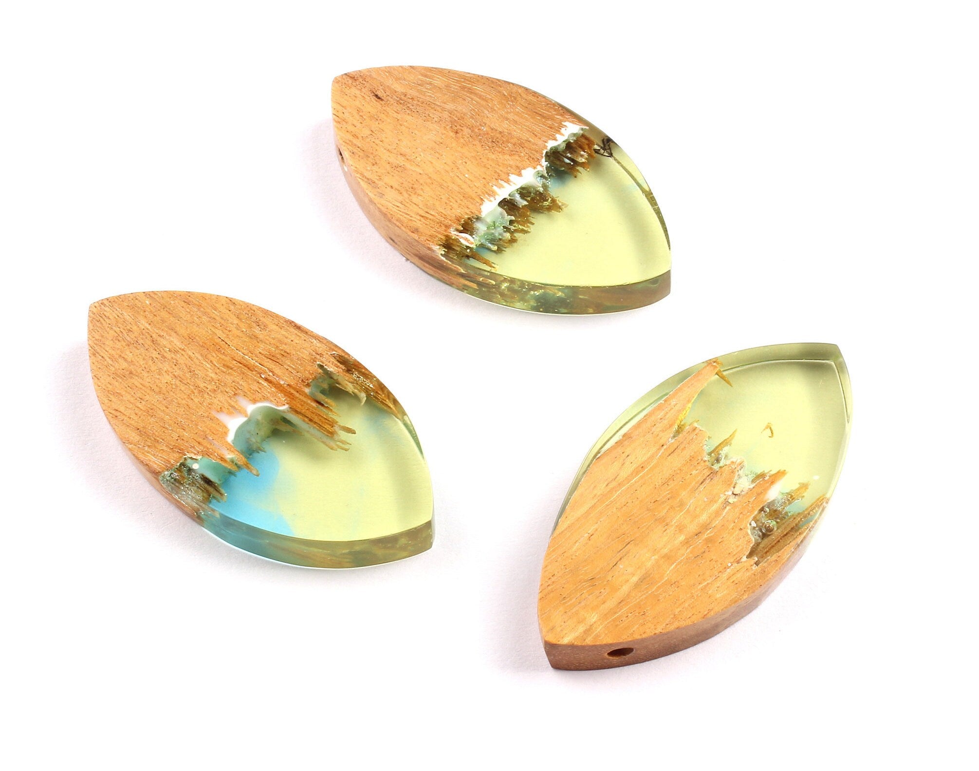 Griding Glue Oak Bark Wood Pendant - Oak Bark Griding Glue - Griding Glue Pendant - 45.9x23.1x6.81mm - BB1046A - DOMEDBAZAAR