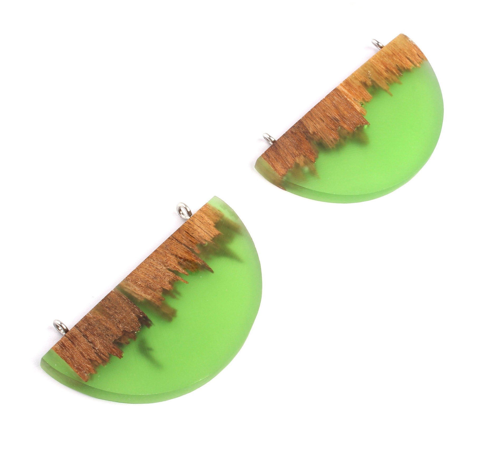 Griding Glue Oak Bark Wood Pendant - Green Circle Shaped Oak Bark Griding Glue - Griding Glue Pendant - 29.9x49.7x4.66mm - BB1048B - DOMEDBAZAAR
