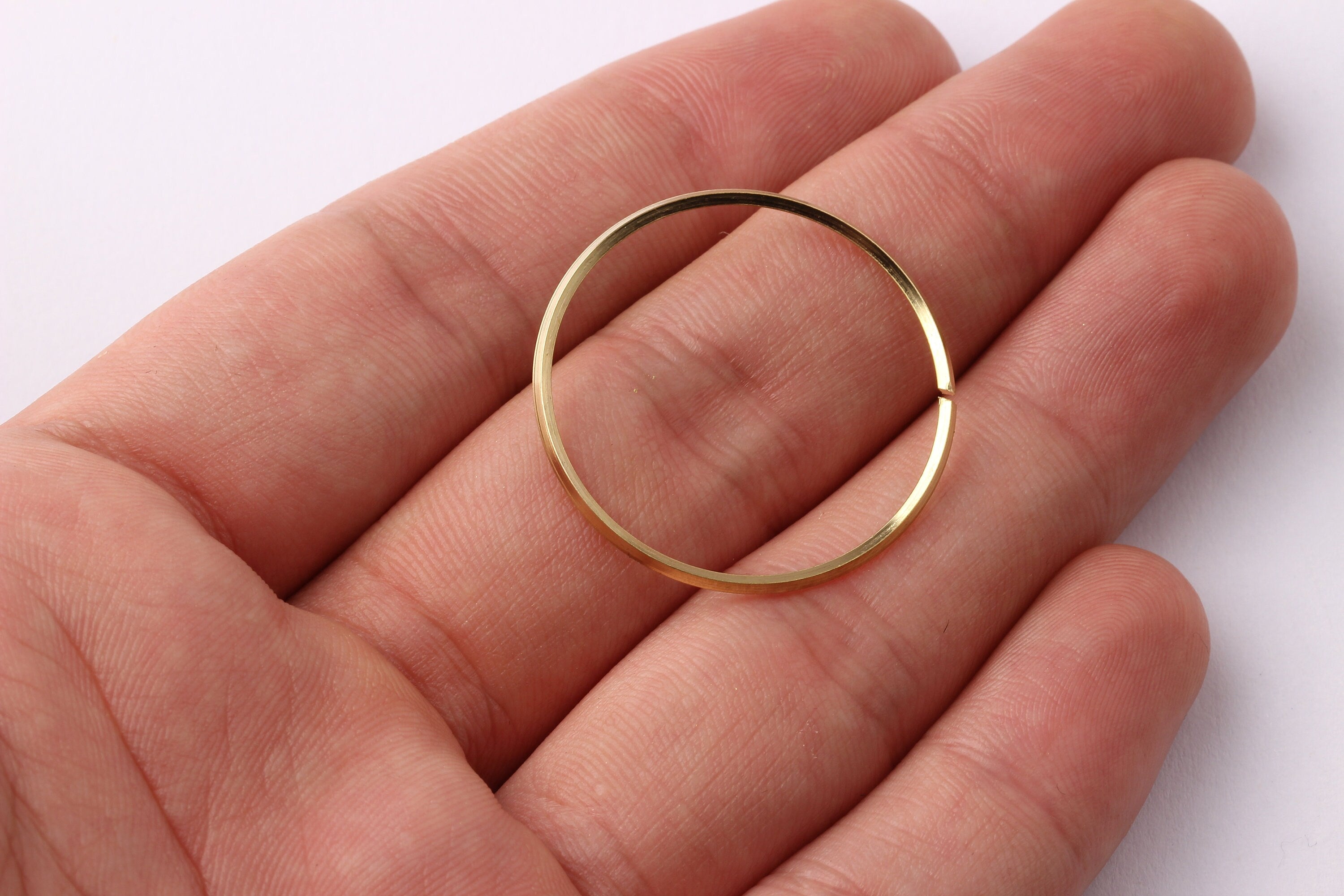 30mm Brass Open Circle Connectors - Raw Brass Open Circle Connectors - Jewelry Supplies - Making Jewelery - 30x30x1mm - PP1292 - DOMEDBAZAAR