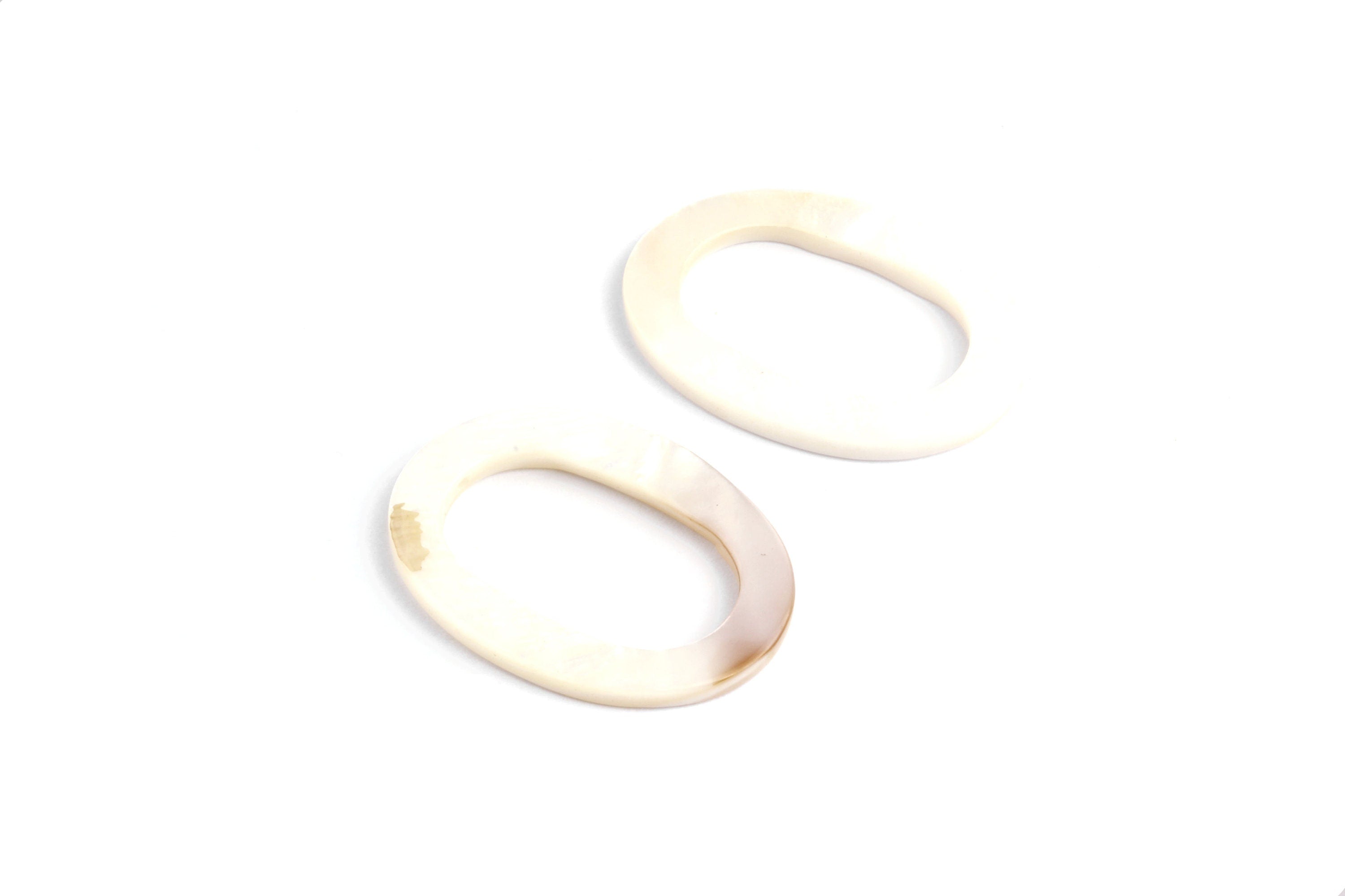 Mussel Shell Paillettes - Seashell Supply - Shell Earrings-Ellipse Shaped Pendant - Earring Findings - 34x25x2.6mm -SF1003 - DOMEDBAZAAR