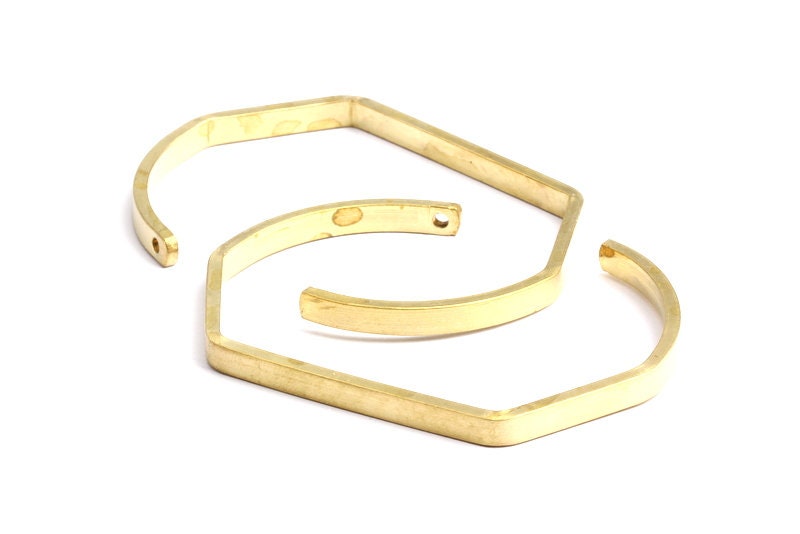 Adjustable Bangle Bracelet - Raw Brass Hexagon Engraving - Expandable Wire Bangle For Charms - Jewelry Supplies - 44.3x63.8x1.96mm - BRC8 - DOMEDBAZAAR