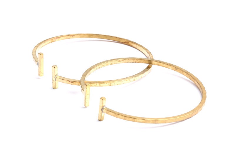 Adjustable Bangle Bracelet - Raw Brass Circle Engraving - Expandable Wire Bangle For Charms - Jewelry Supplies - 54.1x57.8x1.78mm - BRC9 - DOMEDBAZAAR
