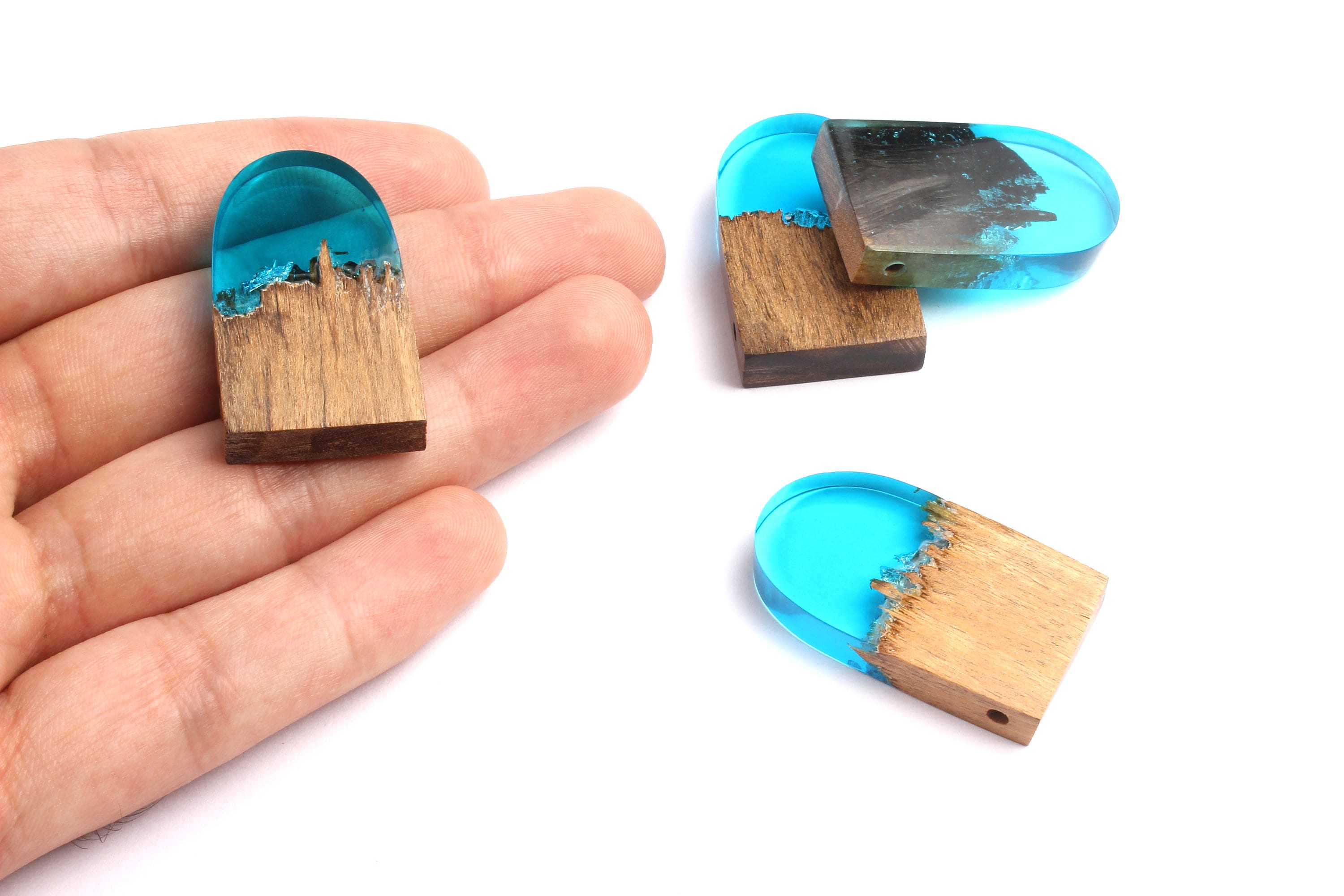 Griding Glue Oak Bark Wood Pendant - Oak Bark Griding Glue - Griding Glue Pendant - 45.9x23.1x6.81mm - BB1047A - DOMEDBAZAAR
