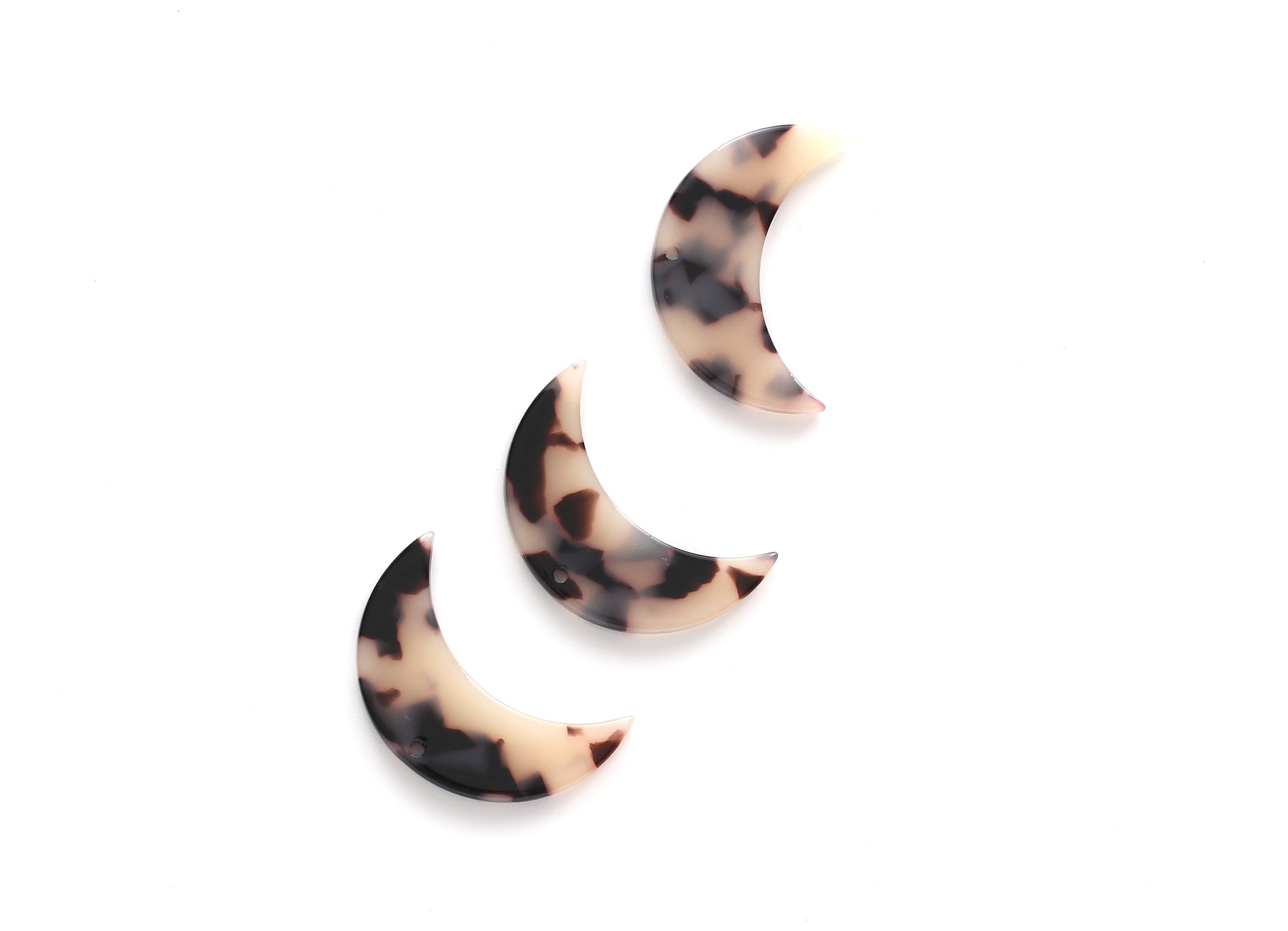 Acetate Moon charms - 1 Holes - Blonde Tortoise Shell Earrings - Moon Pendant - Color Code: A07 - 29.9x19.4x2.6mm - AC1110B - DOMEDBAZAAR
