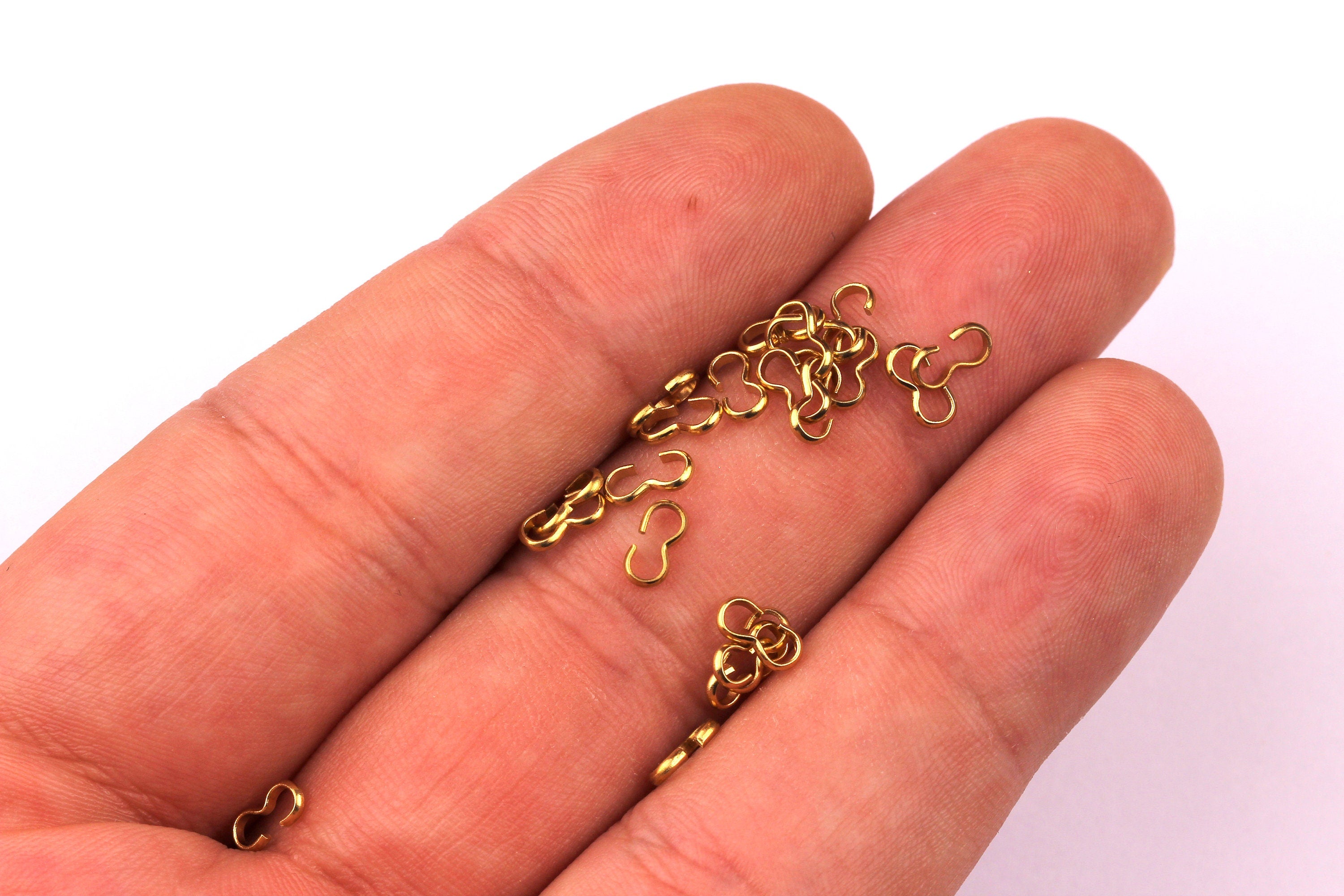 6.2mm Brass 3 Shaped Connector - Raw Brass 3 Shaped Connectors - Charms Knot - Jewelry Supplies - Making Jewelery - 35x35x1mm - PP1151 - DOMEDBAZAAR