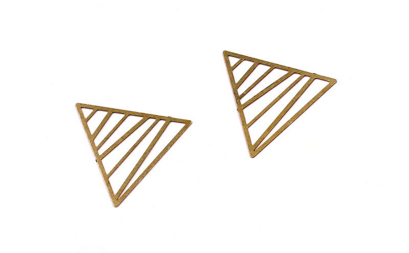 Triangle Shaped Earring Charms - Raw Brass Earring - Teardrop Earring Charms - Earring Findings - Jewelry Supplies - 18x20mm - JJC6235 - DOMEDBAZAAR