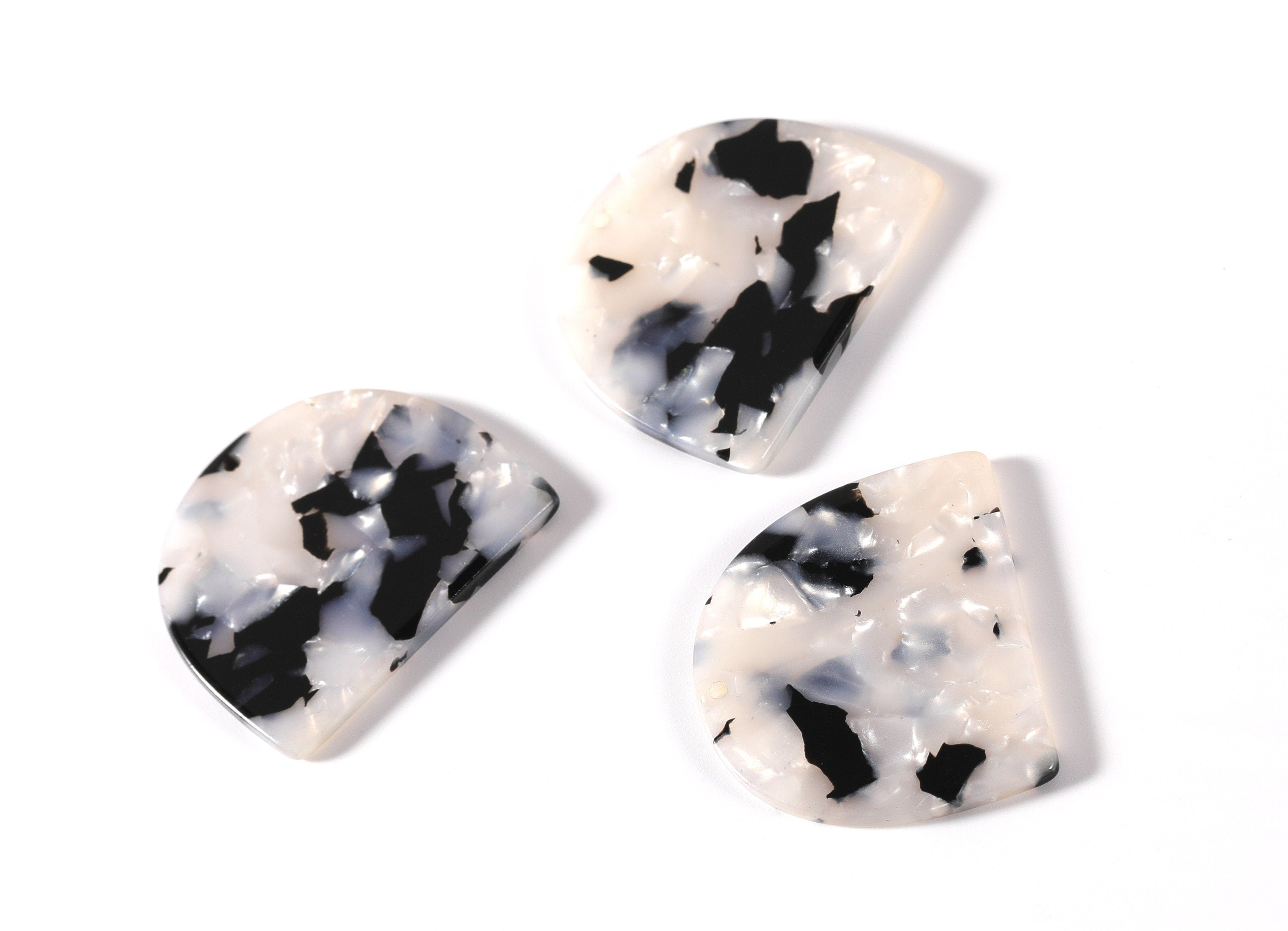 Acetate D Charms - 1 Hole - D Earrings and Pendant - Earring Findings - Jewelry Supplies - Color Code: A15- 29.5x34.3x2.48mm - AC1637-A15 - DOMEDBAZAAR