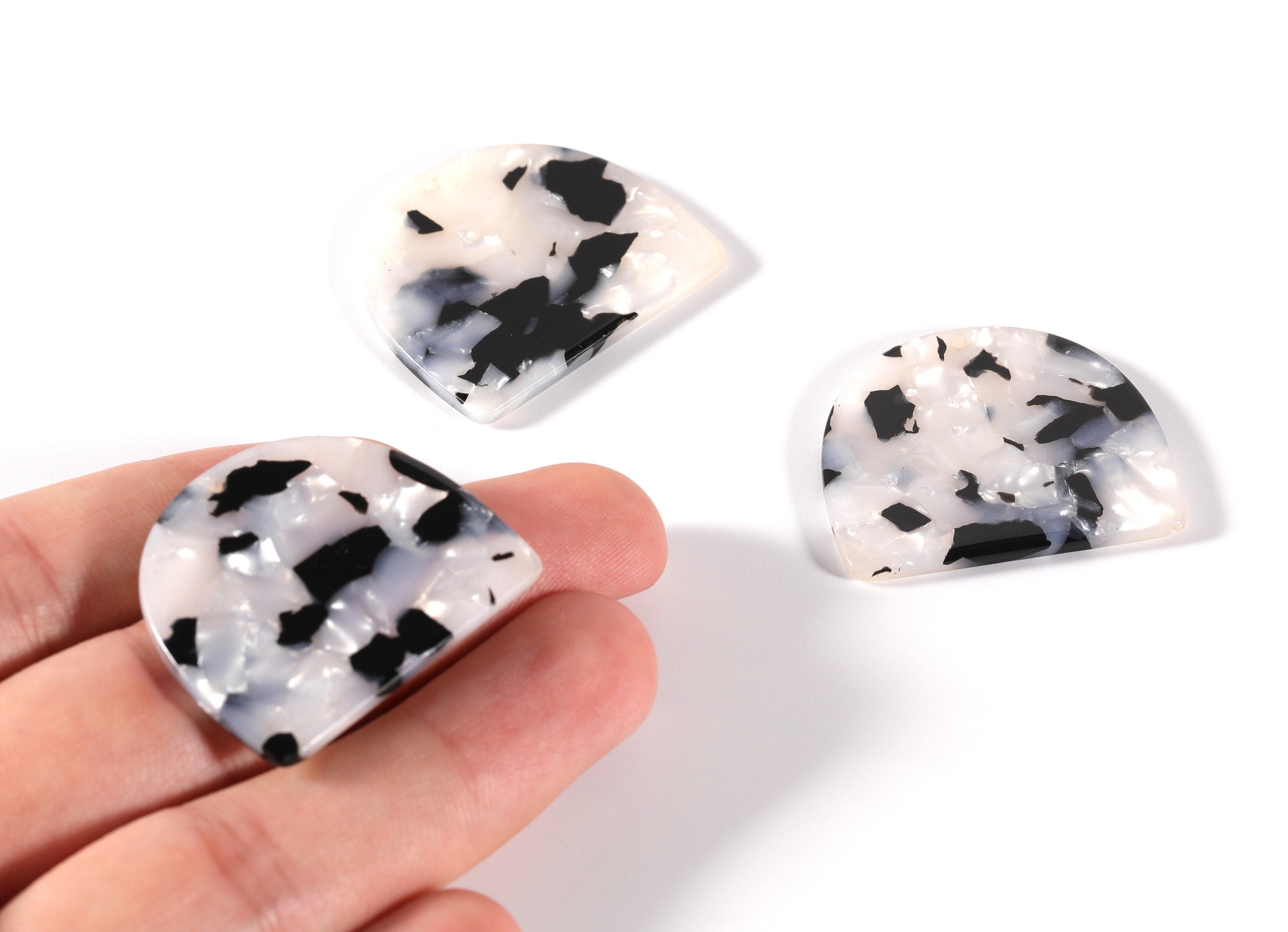 Acetate D Charms - 1 Hole - D Earrings and Pendant - Earring Findings - Jewelry Supplies - Color Code: A15- 29.5x34.3x2.48mm - AC1637-A15 - DOMEDBAZAAR