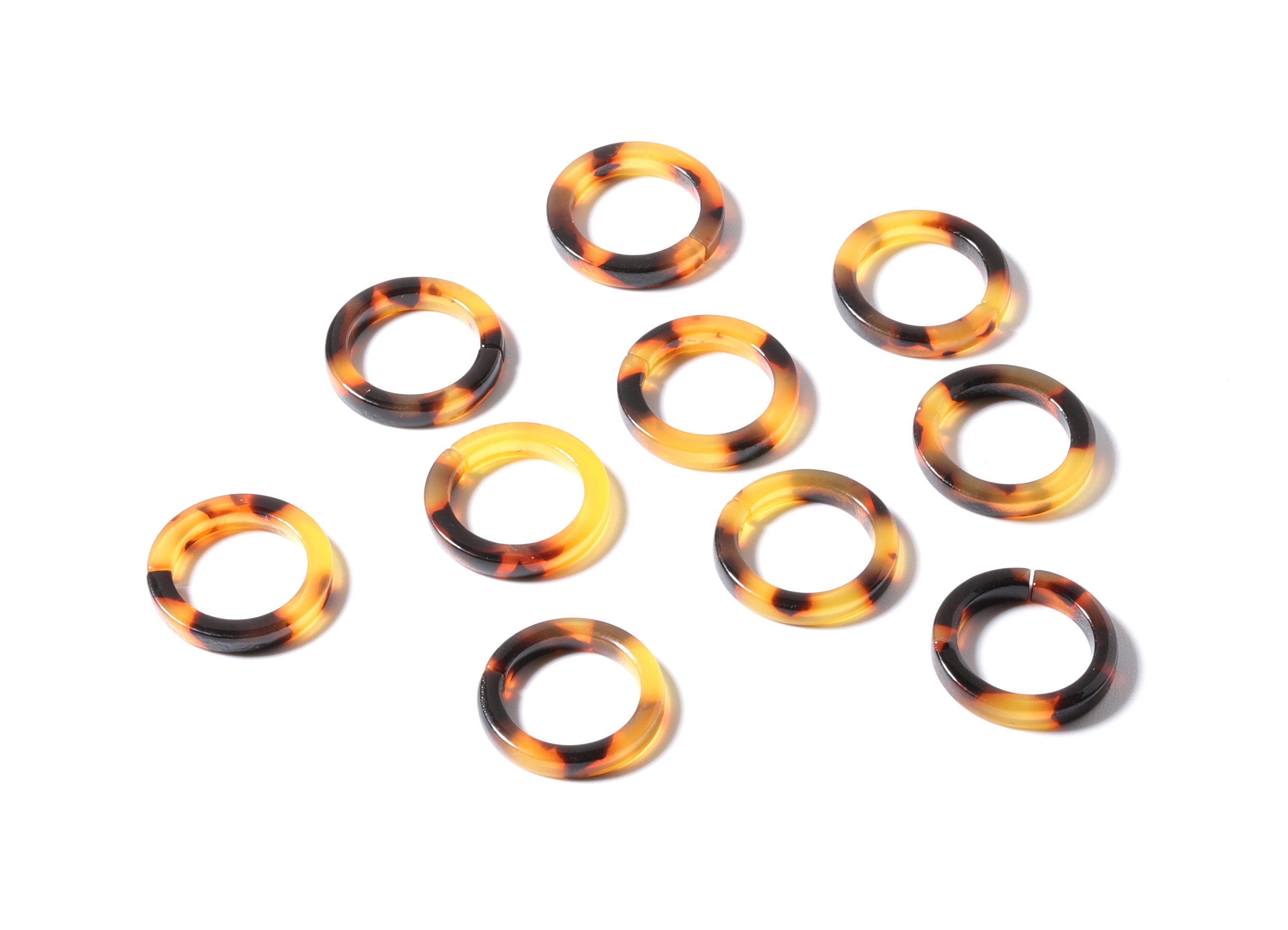 Acetate Tortoise Shell  - Laser Cut Open Circle Shaped Pendant - Flat Cable Chain- Color Code: A01 - 16.7x16.7x2.58mm - AC1157A-A - DOMEDBAZAAR