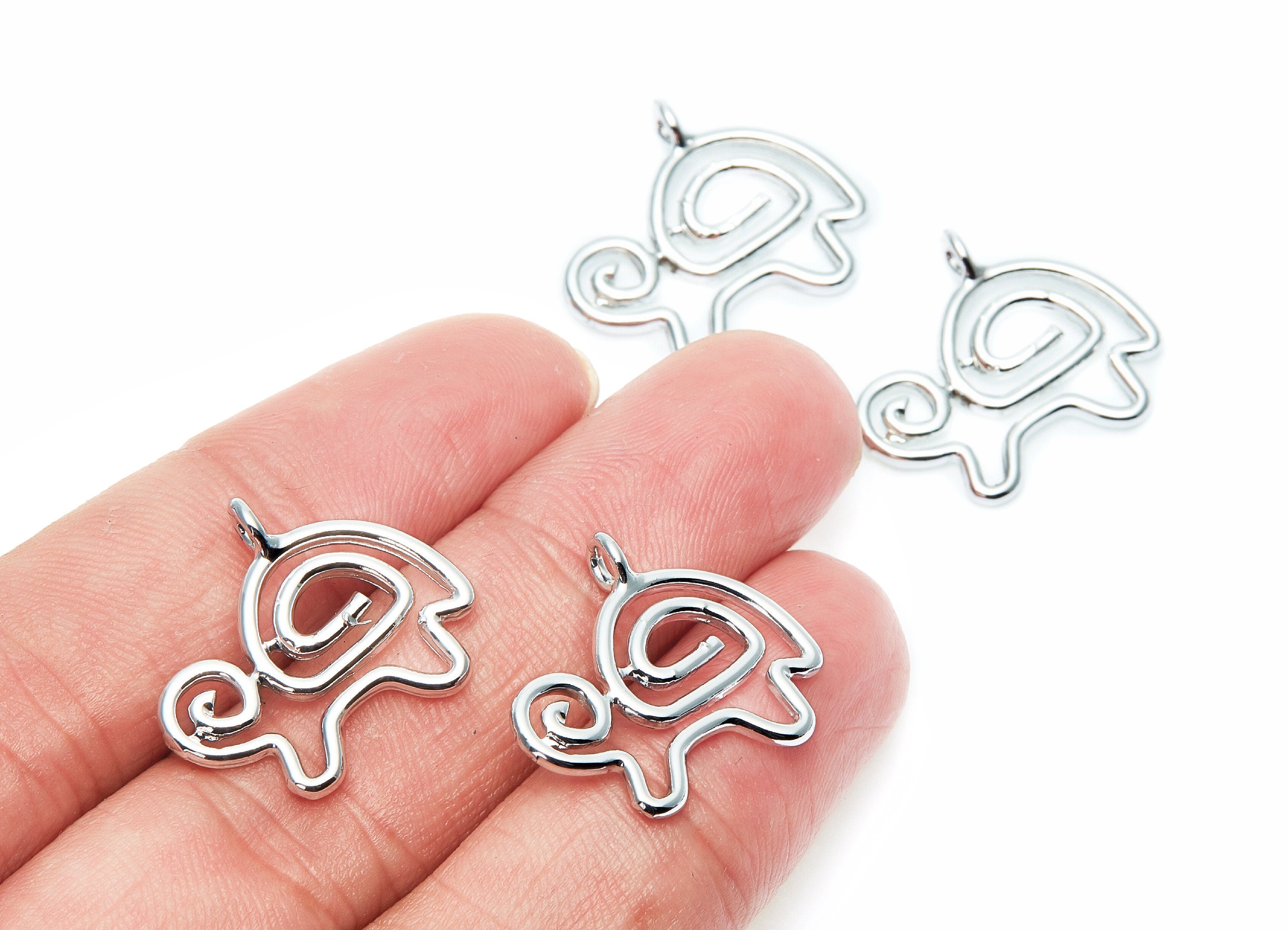 Turtle Shaped Charms- Zinc Alloy Earring Finding - Nickel / Silver Tone - Alloy Pendant for Necklace - 23.13x20x2mm - ZZ1273N - DOMEDBAZAAR