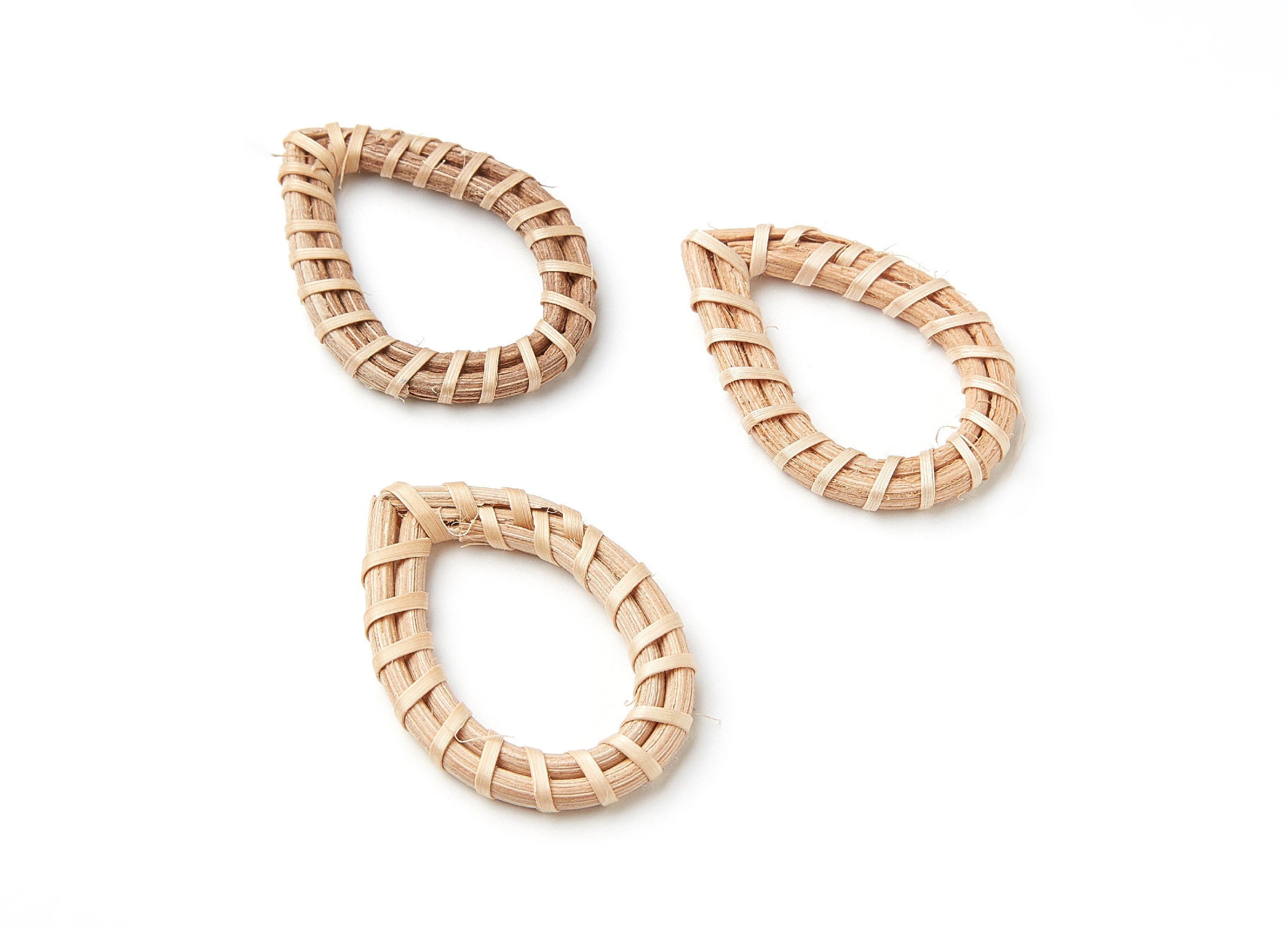 Handwoven Rattan Earrings - Drop Shaped Rattan Pendant - Wooden Straw Earring - Jewelry Handmade - 39.5x39.5x3.85mm - RT1031 - DOMEDBAZAAR
