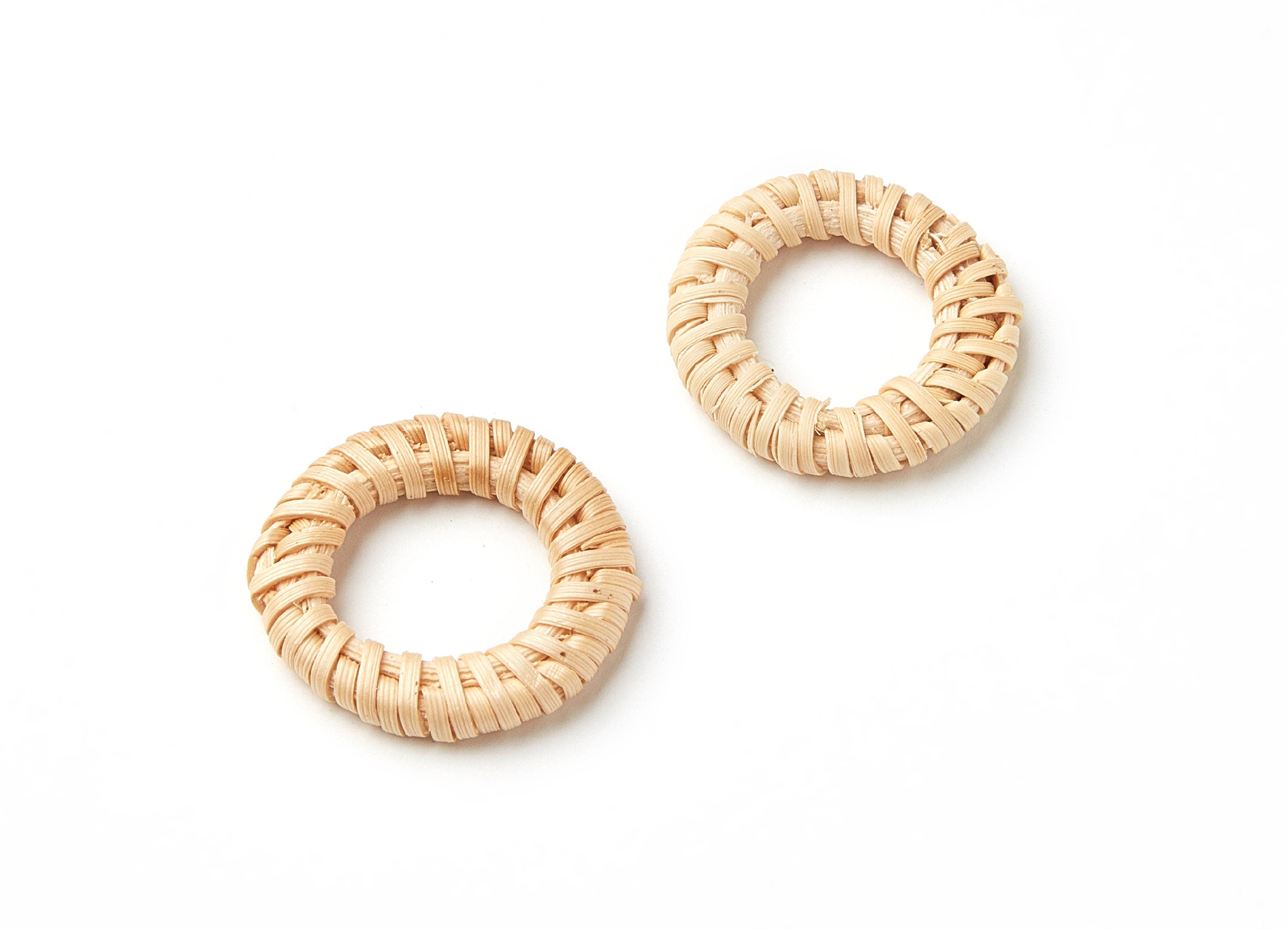 Handwoven Rattan Earrings - Round Shaped Rattan Pendant - Wooden Straw Earring - Jewelery Handmade - 30.9x30.9x4.42mm - RT1019 - DOMEDBAZAAR