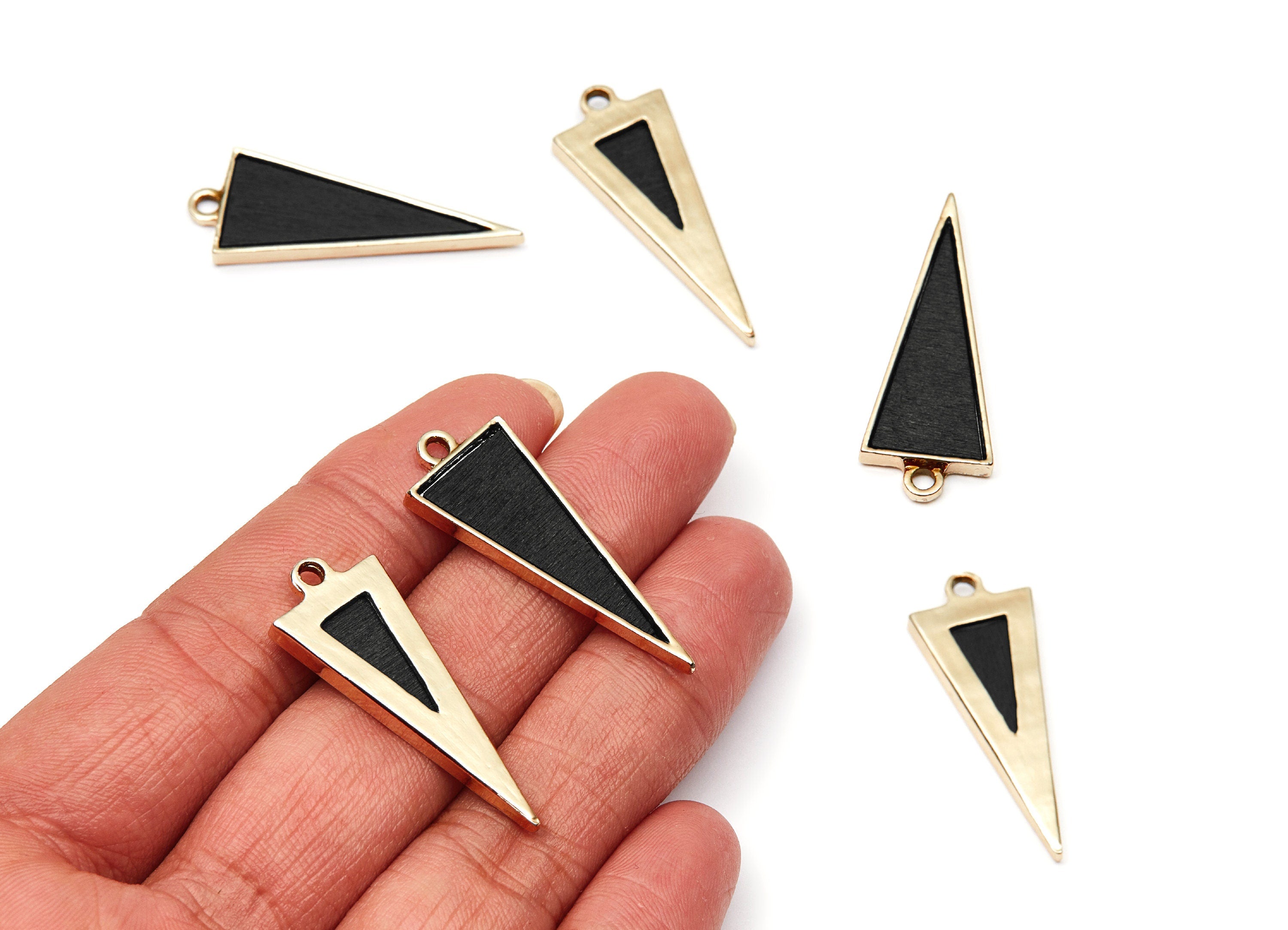 Triangle Shaped Charms- Zinc Alloy Earring Findings - Gold Tone Connector - Alloy Pendant for Necklace - 38,5x14,6x2,82mm - ZZ1225C - DOMEDBAZAAR