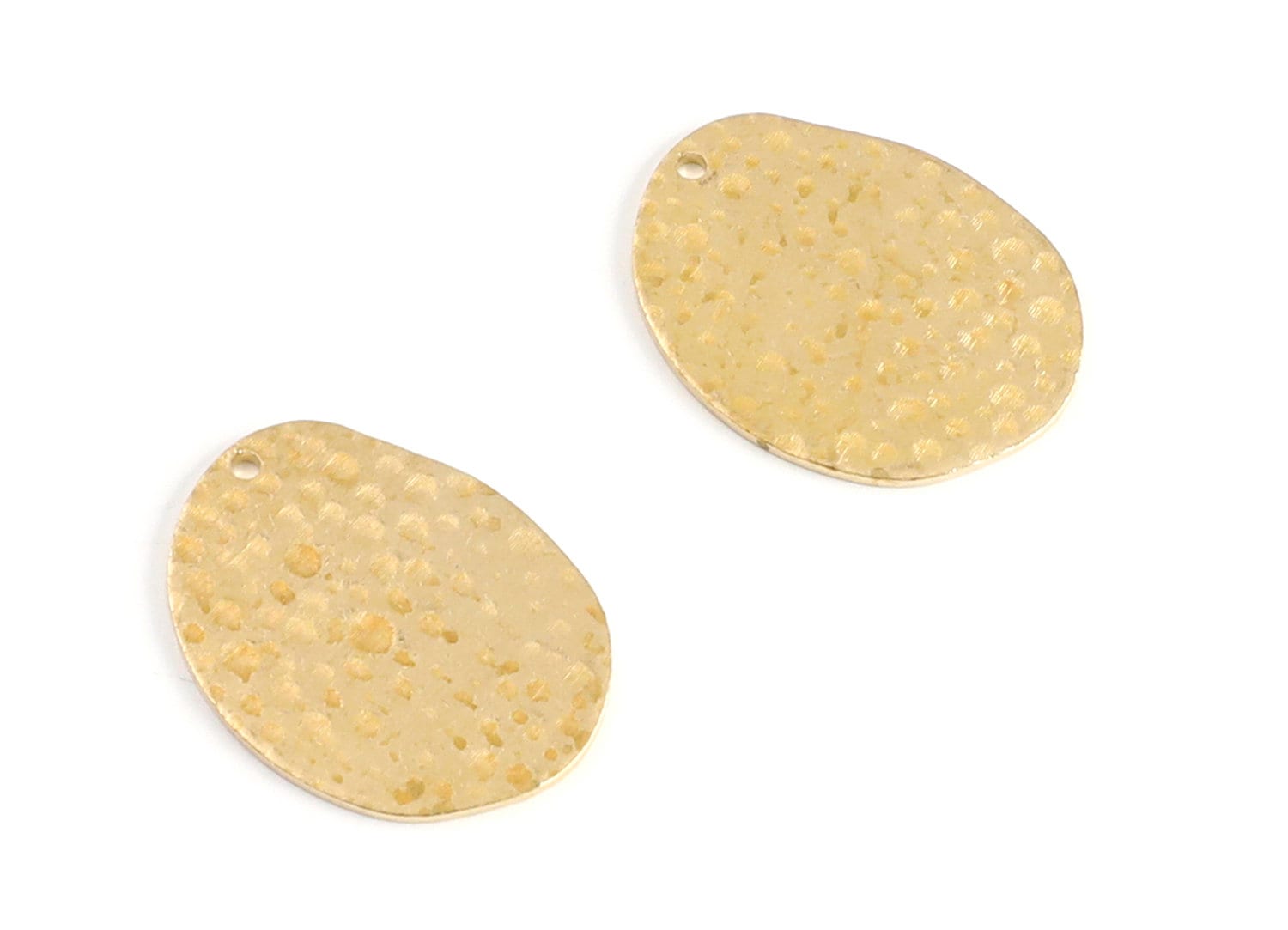 Brass Hammered Oval Charms - Hammered Oval Shaped Raw Brass Pendant - Earring Findings - Jewelry Supplies - 24,8mx19,1x1,04mm - PP1375 - DOMEDBAZAAR