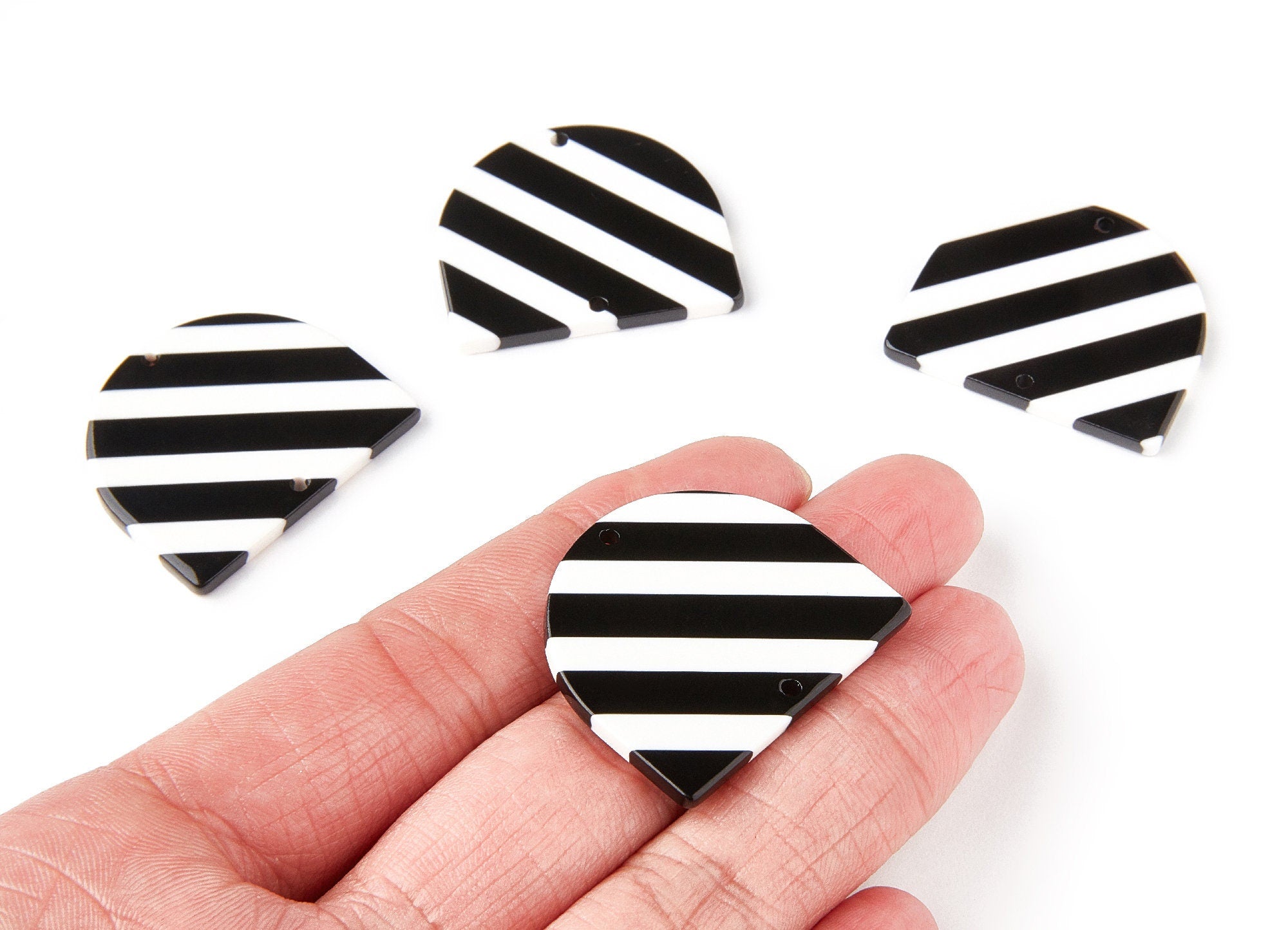 Acetate D Earring Charms -  D Shaped Pendant - Earring Findings - Jewelry Supplies - Color Code: A64 - 33,43x29,25x2,84mm - AC1634-A64 - DOMEDBAZAAR