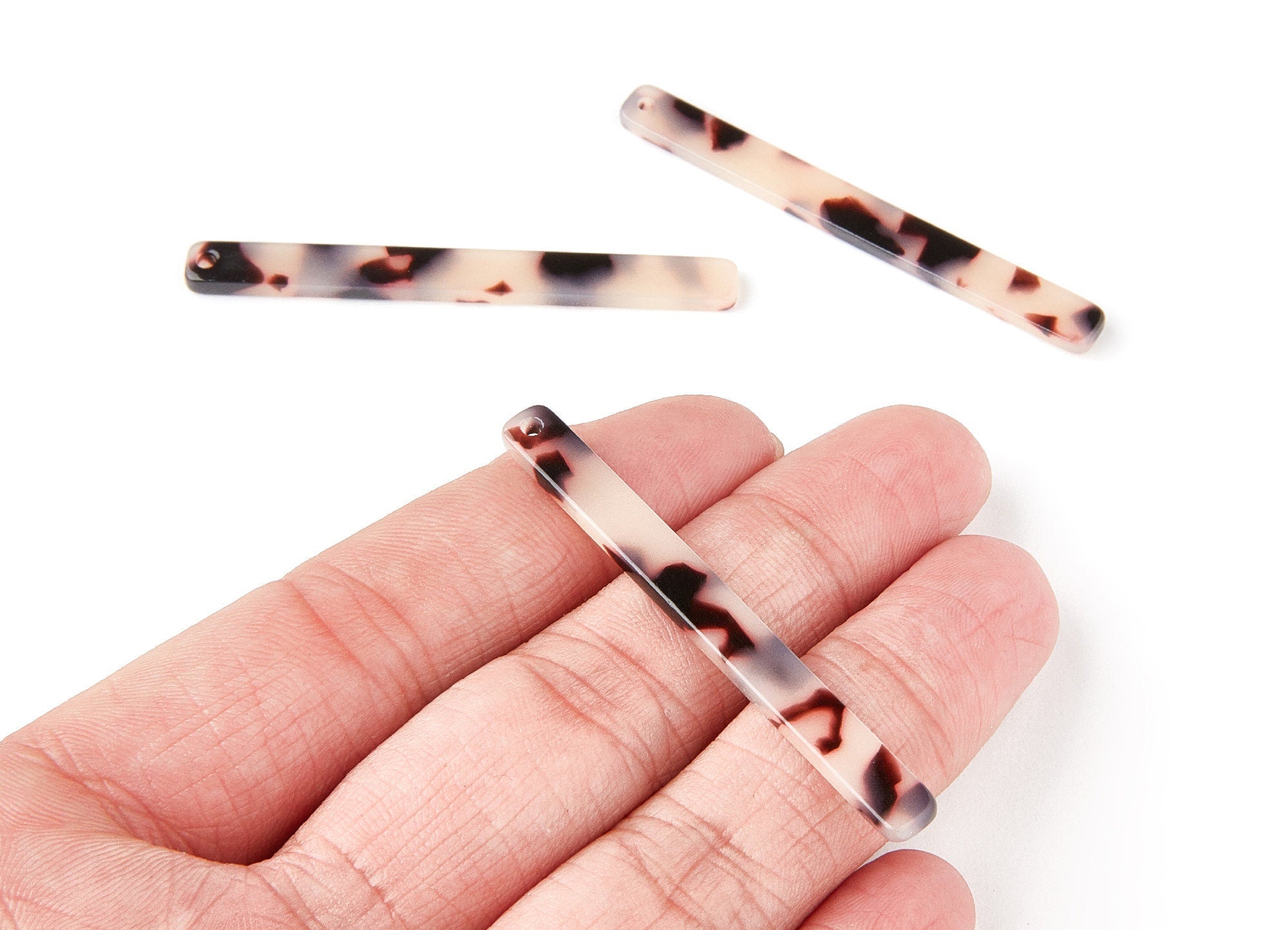 Acetate Acrylic Earring Charms - Blonde Tortoise Shell Earrings -Strip   Shaped Pendant - Color Code: A07 - 56,65x5.7x2,5mm - AC1286B - DOMEDBAZAAR