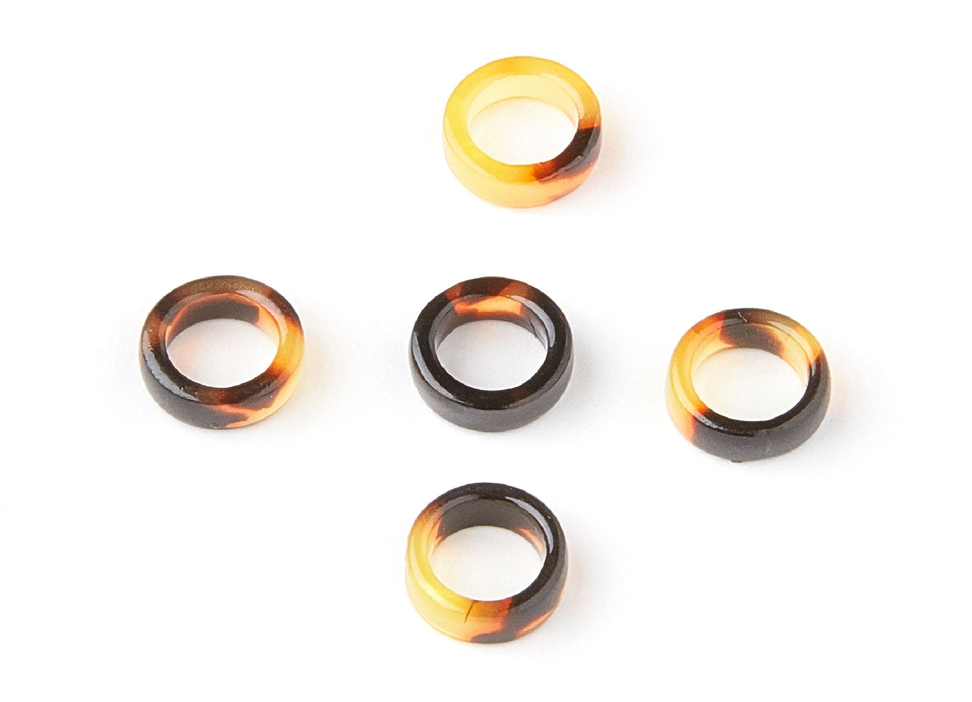 Acetate Acrylic Tortoise Shell Charms - Circle Shaped Pendant - Jewelry Making Supplies - Color Code: A01 - 8,12x8,12x2,64mm - AC1285A - DOMEDBAZAAR