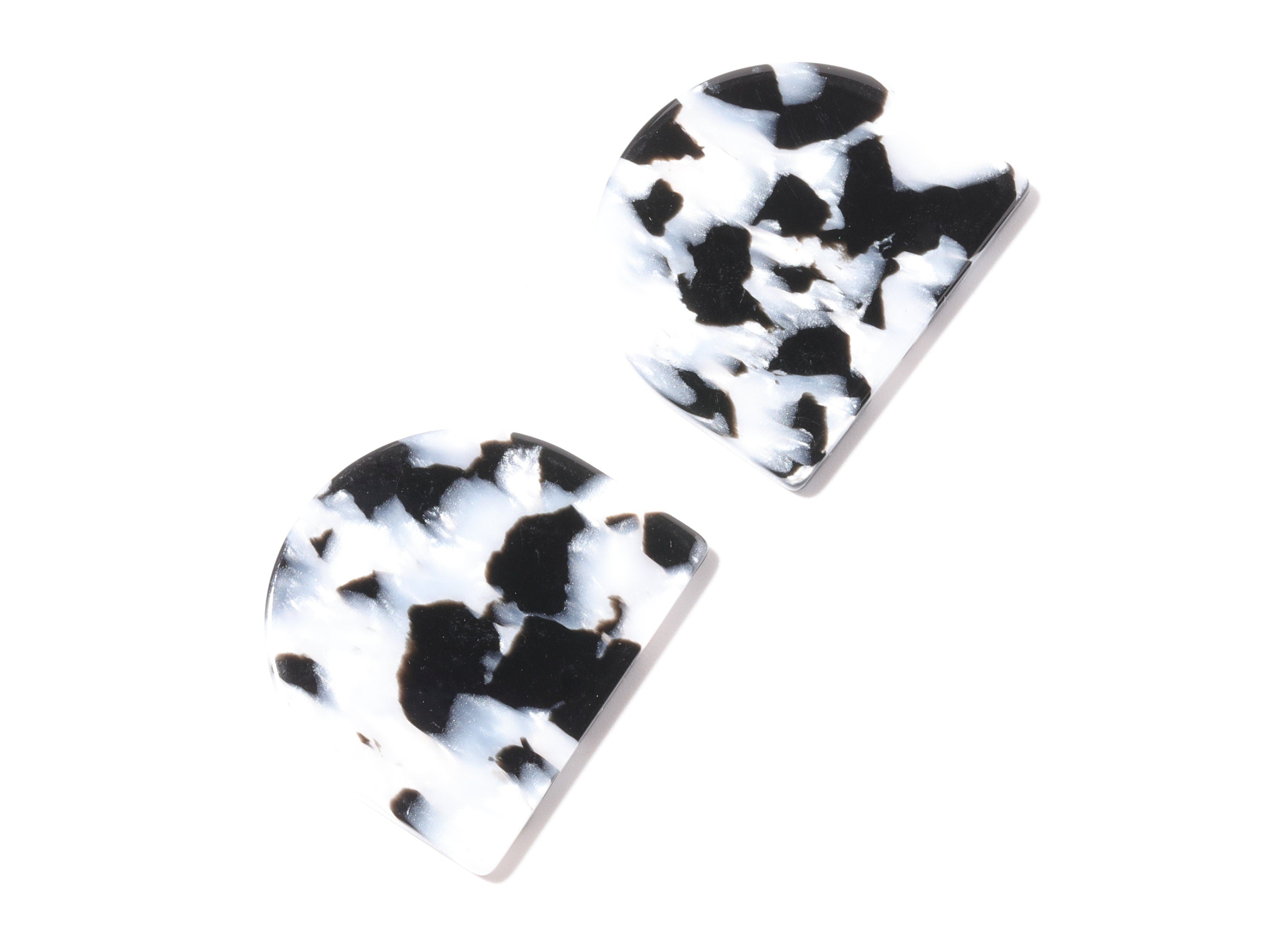 Acetate D Charms - No Hole - D Earrings - Earring Findings - Jewelry Supplies - Color Code: A15 - 29.5x34.3x2.48mm - AC1381-A15 - DOMEDBAZAAR