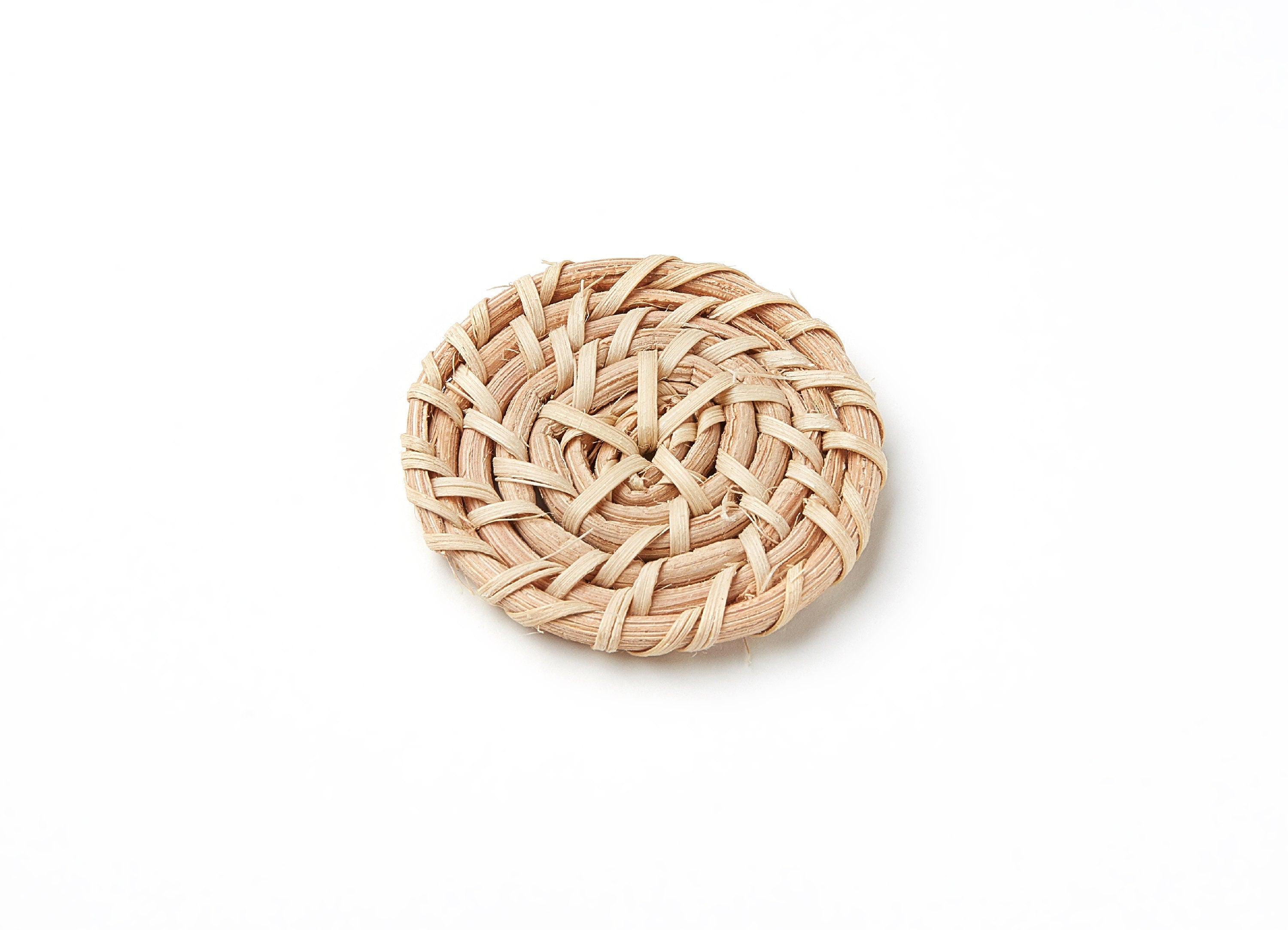 Handwoven Rattan Earrings - Coin Shaped Rattan Pendant - Wooden Straw Earring - Jewelery Handmade - 40.4x40.4x4.18mm - RT1029 - DOMEDBAZAAR