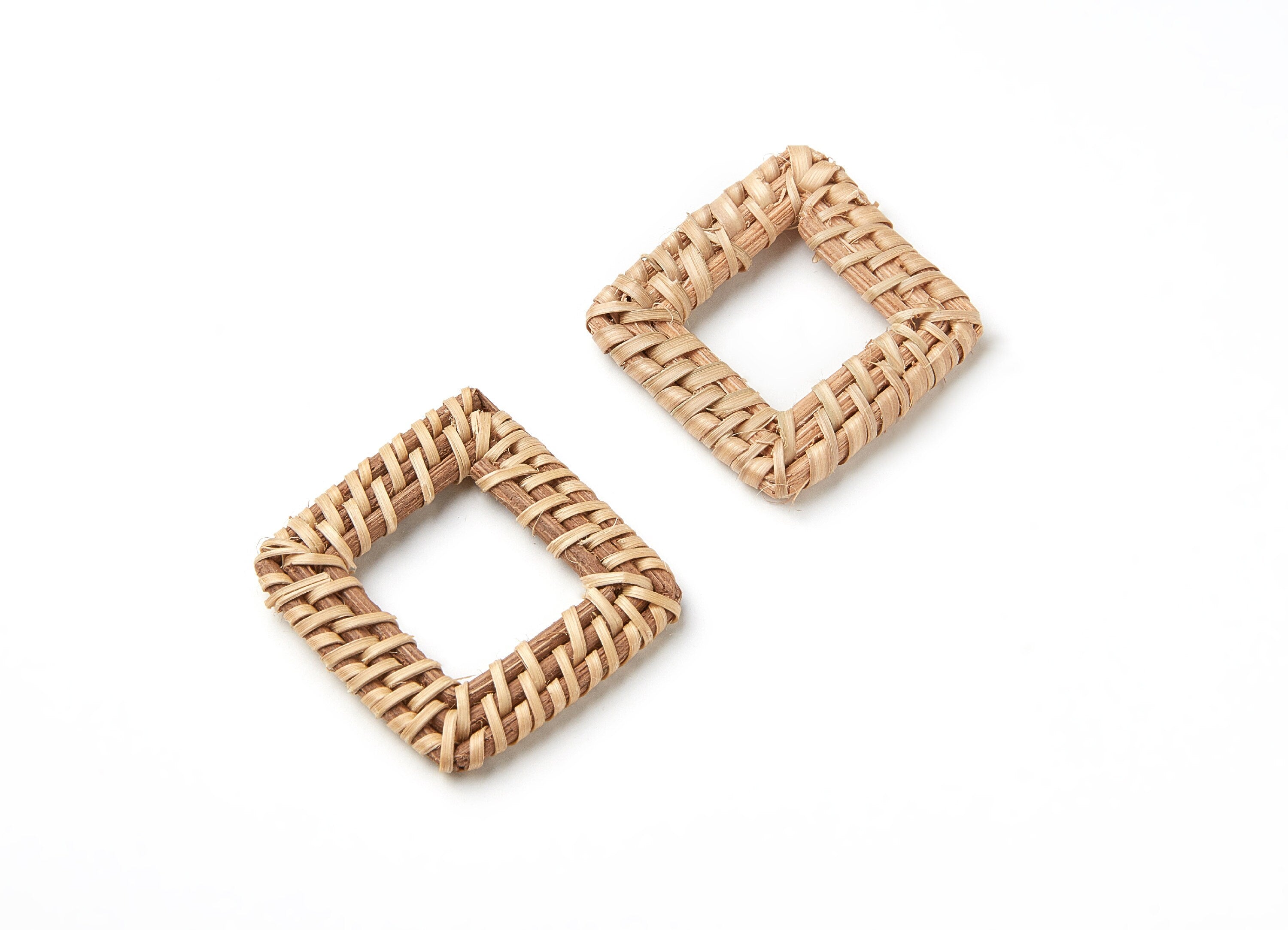 Handwoven Rattan Earrings - Square Shaped Rattan Pendant - Wooden Straw Earring - Jewelery Handmade - 40.6x40.6x4.09mm - RT1037 - DOMEDBAZAAR