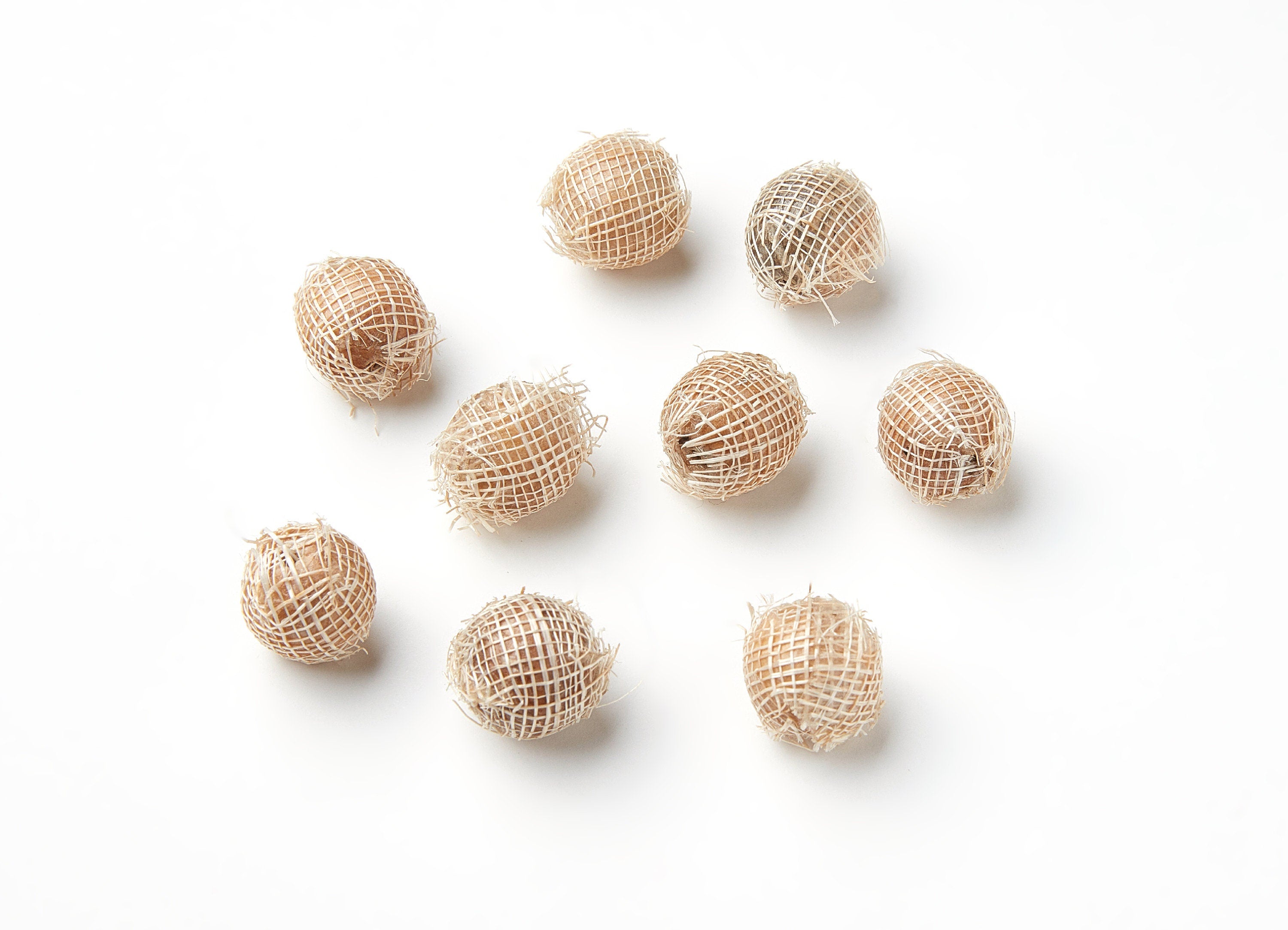 Handwoven Paper Rope Earrings - Ball Shaped Paper Rope Pendant - Wooden Straw Earring - Jewelery Handmade - 15.8x15.5mm - RT1074 - DOMEDBAZAAR