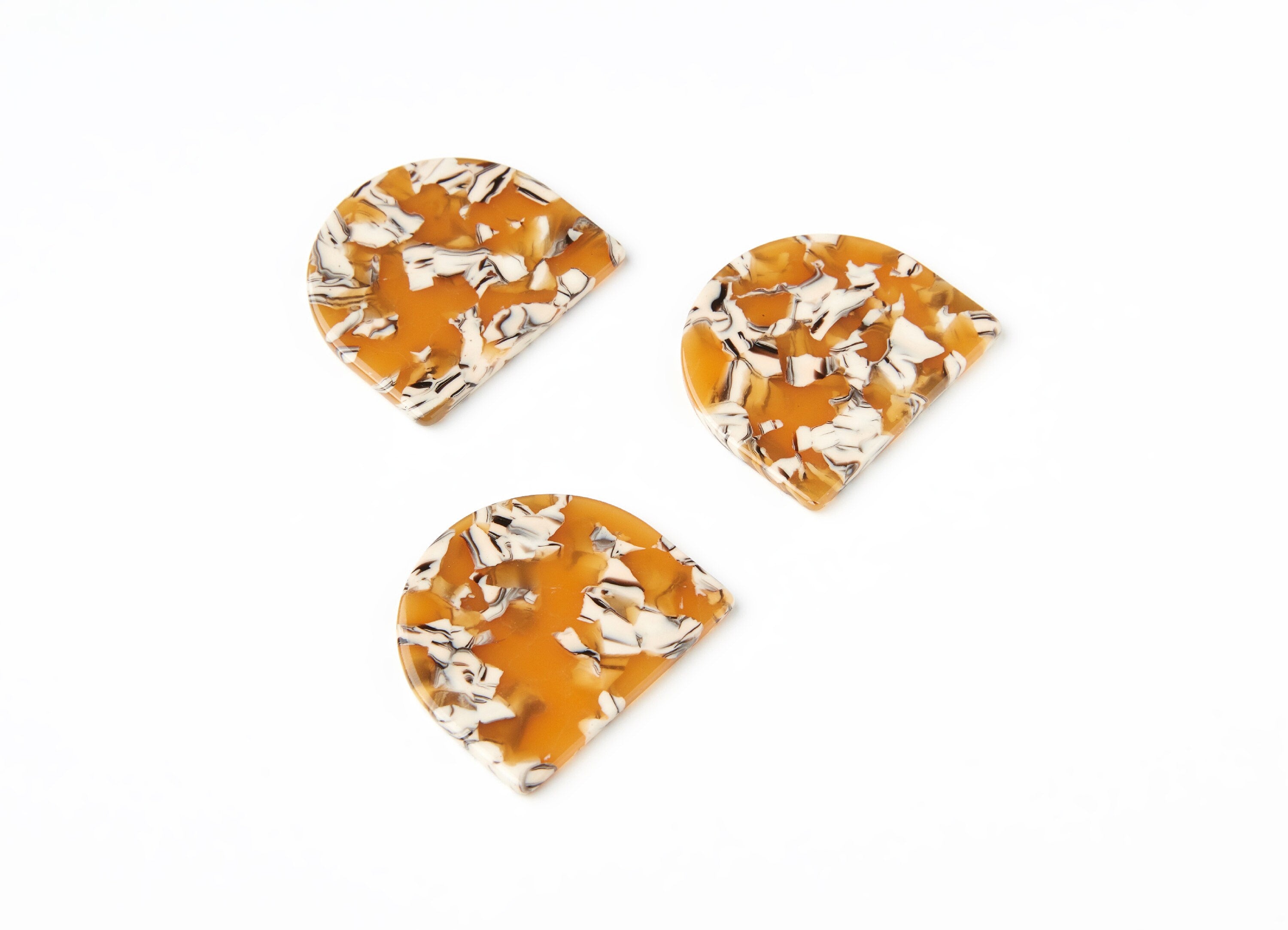 Acetate D Earring Charms - D Pendant - Earring Findings - Jewelry Supplies - Color Code: A14 - 29,7x34,5x2,62mm - AC1381-A14 - DOMEDBAZAAR