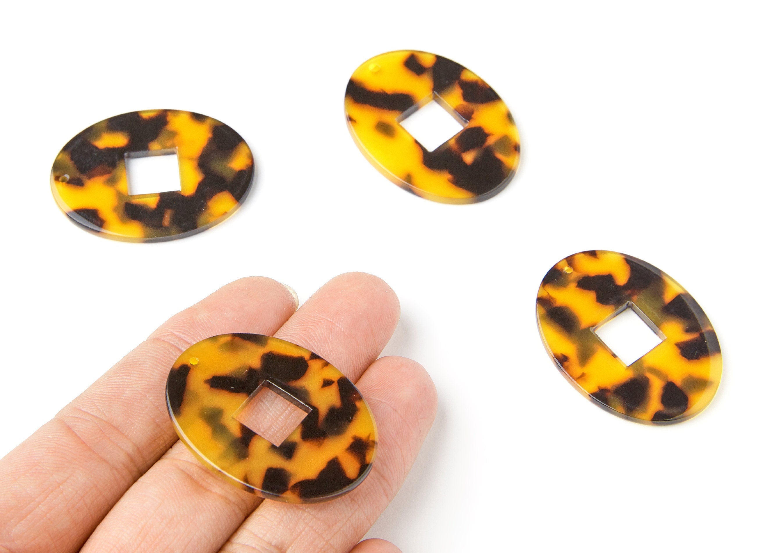 Acetate Acrylic Earring Charms - Tortoise Shell Earrings - Oval Shaped Pendant - Color Code: A02 - 40x30x2.67mm - AC1241B - DOMEDBAZAAR