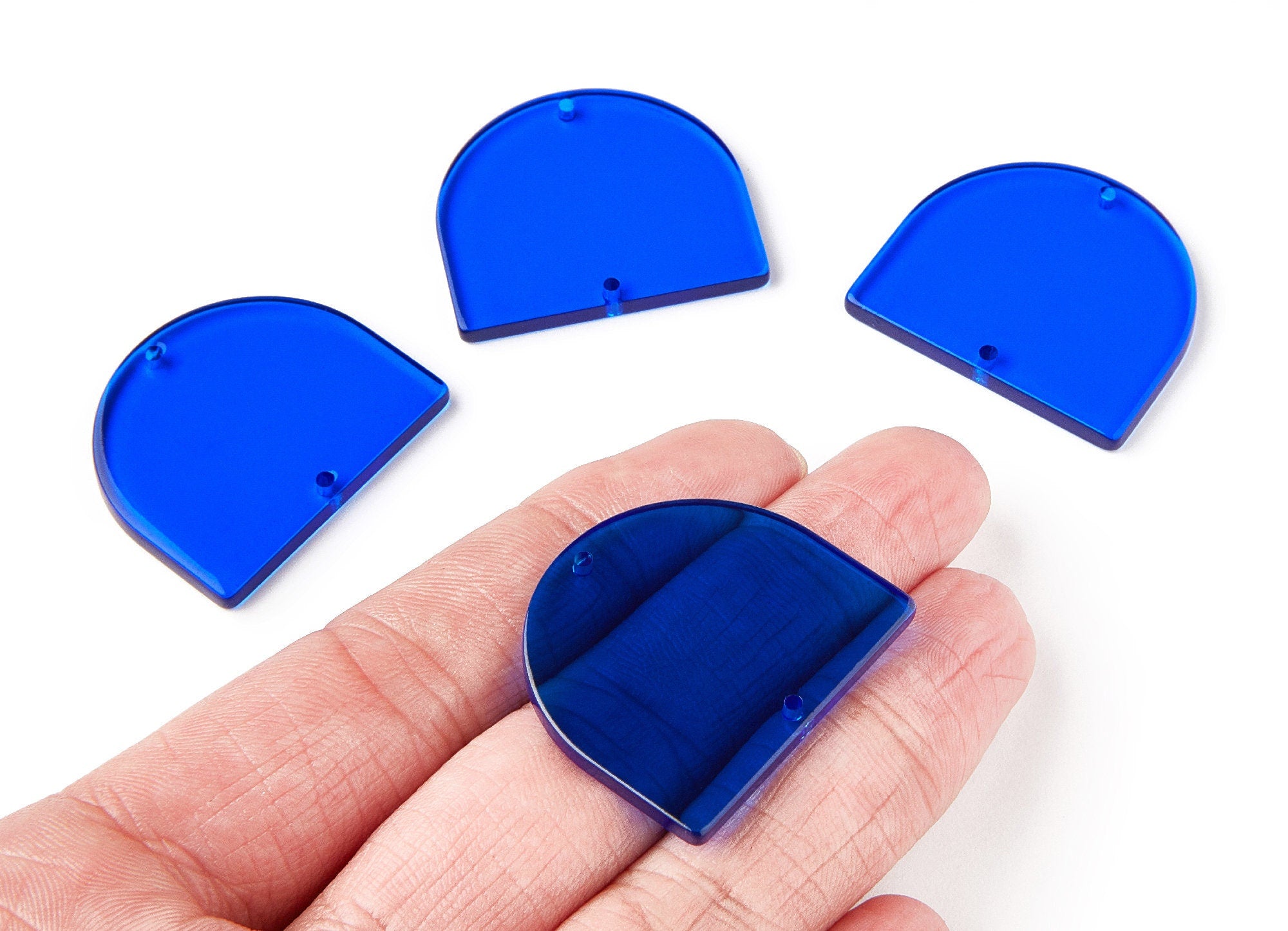 Acrylic Earring Charms Two Hole - D Shaped Pendant - Acrylic Tortoise Shell Charm - Color Code: A70 - 33,43x29,25x2,84mm - AC1634-A70 - DOMEDBAZAAR