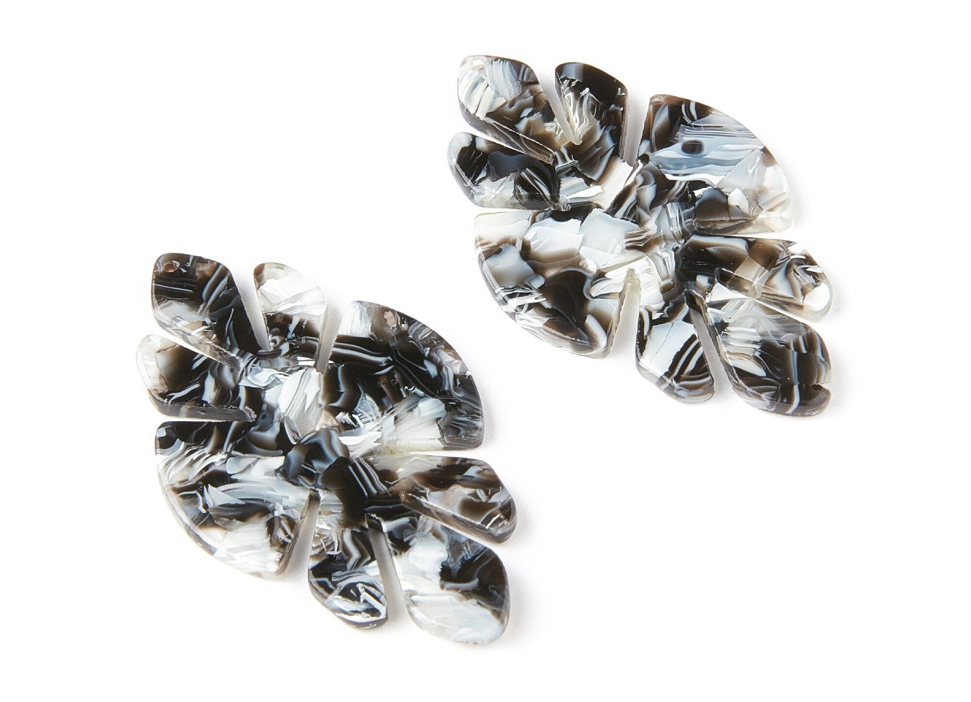 Acetate Leaf Earring Charms - Acrylic Leaf Pendant - Earring Findings - Jewelry Supplies - 51,04x29,63x2,7mm - AC1244C - DOMEDBAZAAR