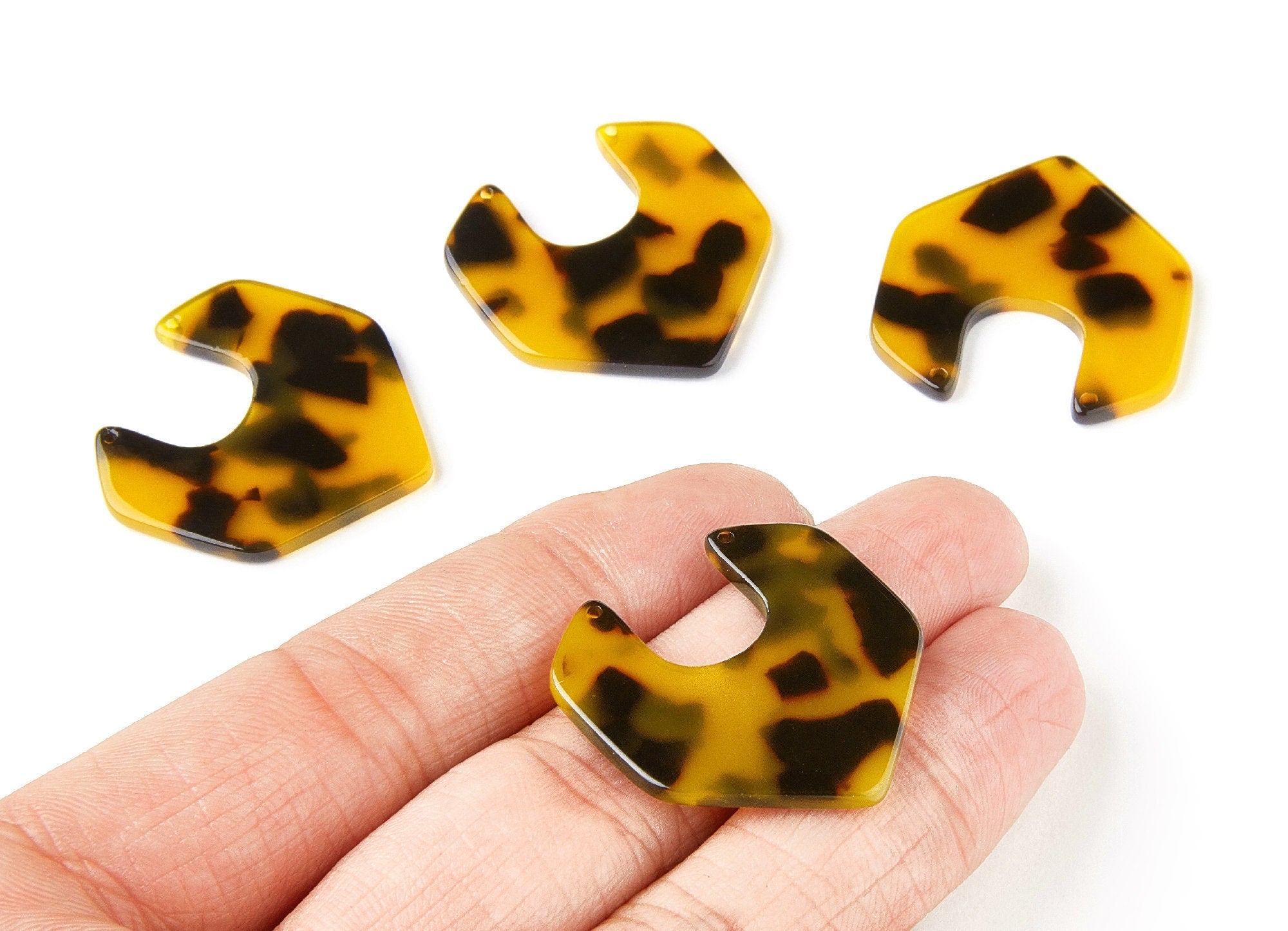 Acetate Acrylic Earring Charms Two Hole - Tortoise Shell Earrings - Jewelry Making Supplies - Color Code: A02 - 31,16x30,17x2,6mm - AC1246A - DOMEDBAZAAR