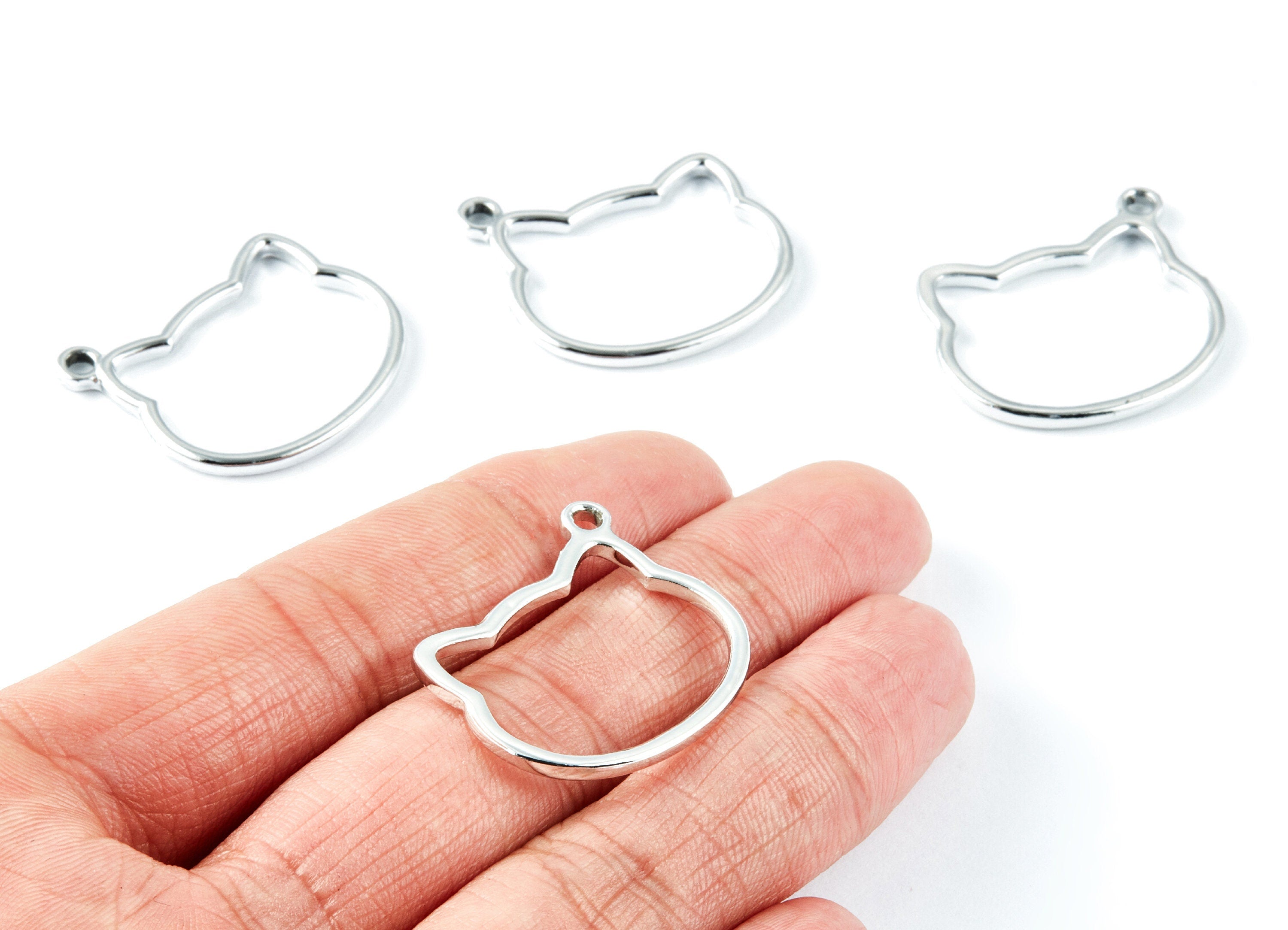 Cat Shaped Charms - Zinc Alloy Earring Finding - Nickel / Silver Tone - Alloy Pendant for Necklace - 28,09x22,03x1,61mm - ZZ1211 - DOMEDBAZAAR