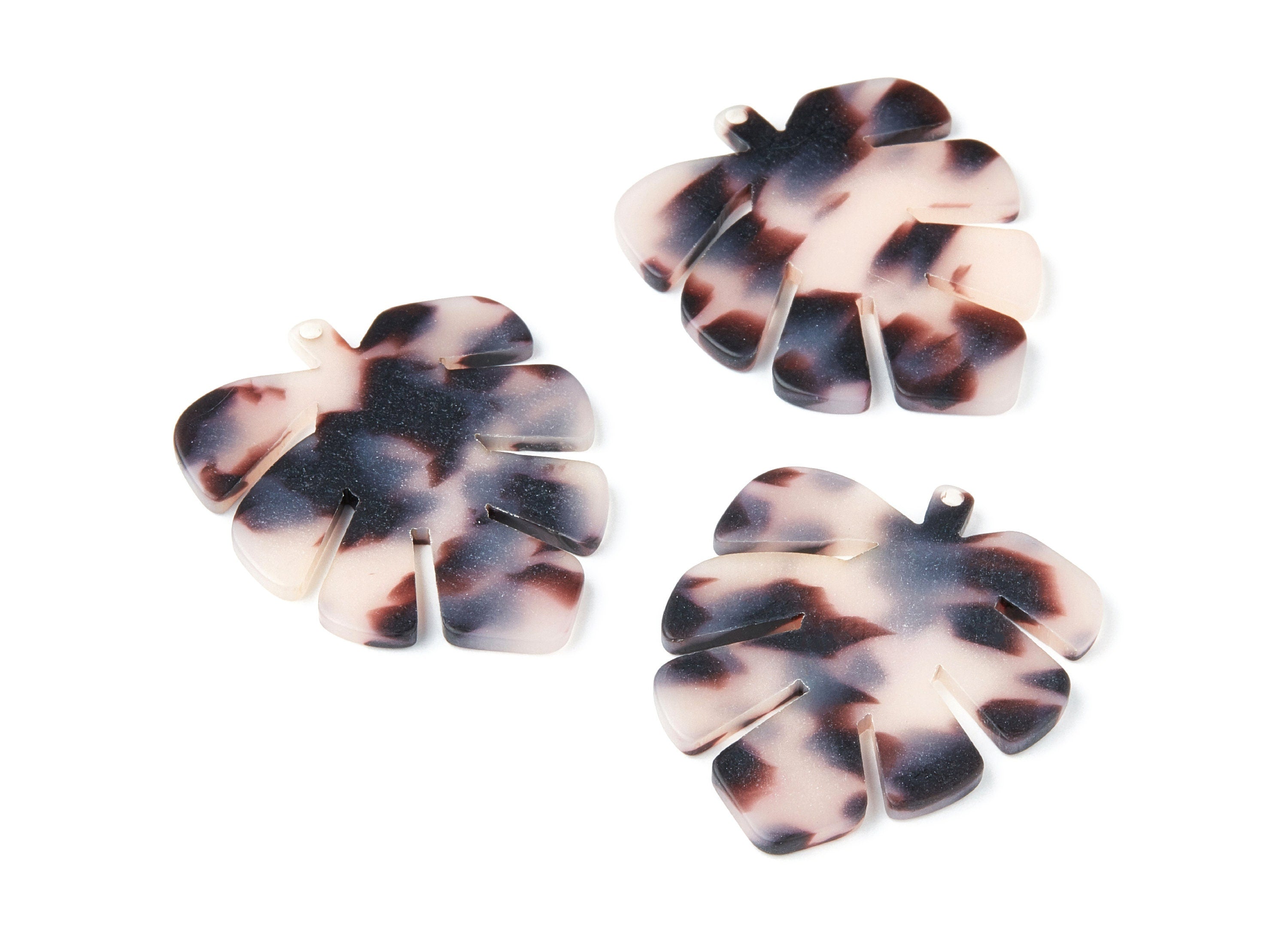 Acetate Leaf Charms - Blonde Matte Tortoise Shell Earrings - Leaf Earrings and Pendant - Color Code: A09 - 43,7x35,6x2,61mm -AC1052L - DOMEDBAZAAR