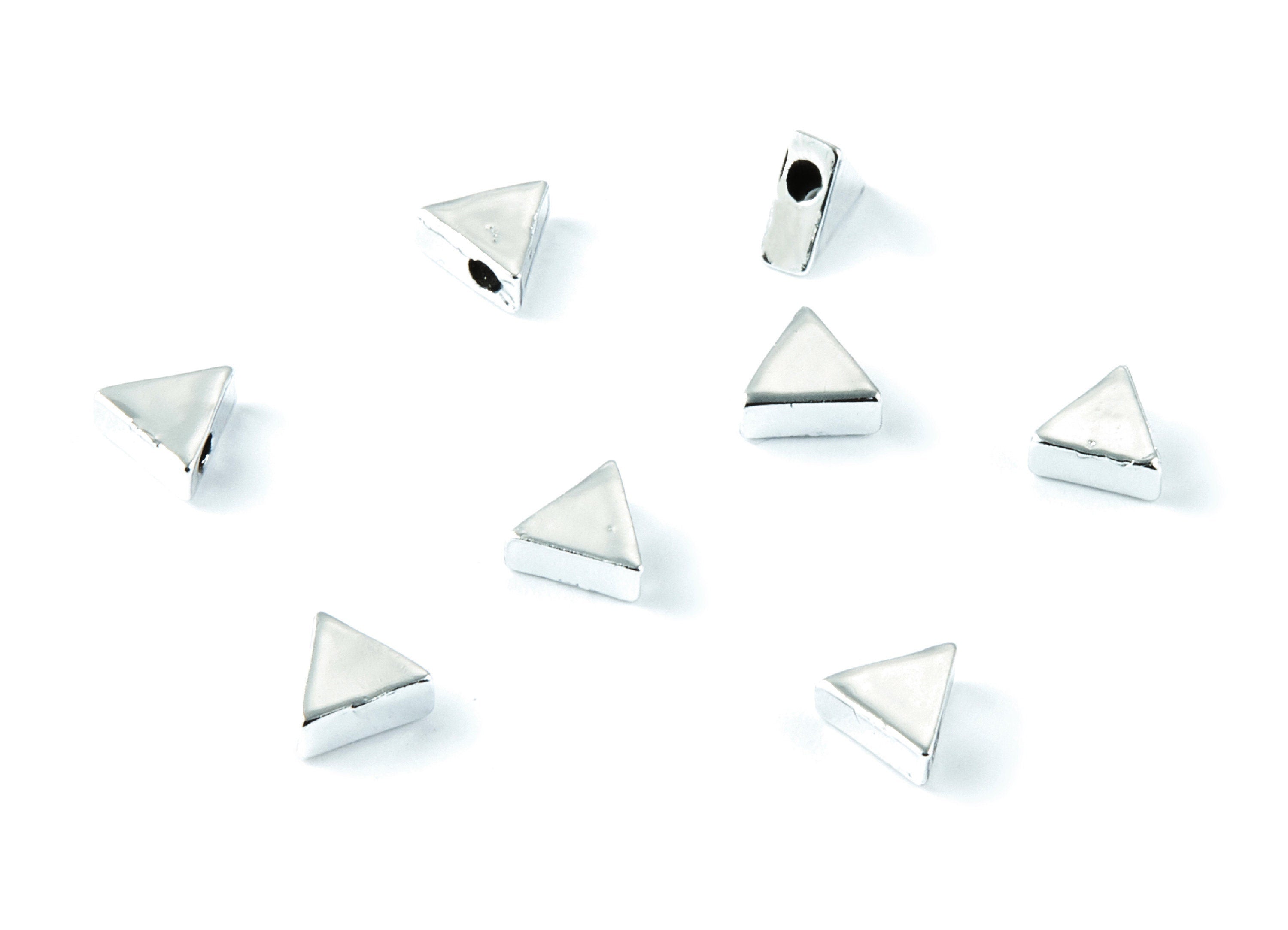Triangle Shaped Charms - Zinc Alloy Earring Finding - Nickel / Silver Tone - Alloy Pendant for Necklace - 7,9mm x 3,3mm - ZZ1185S - DOMEDBAZAAR