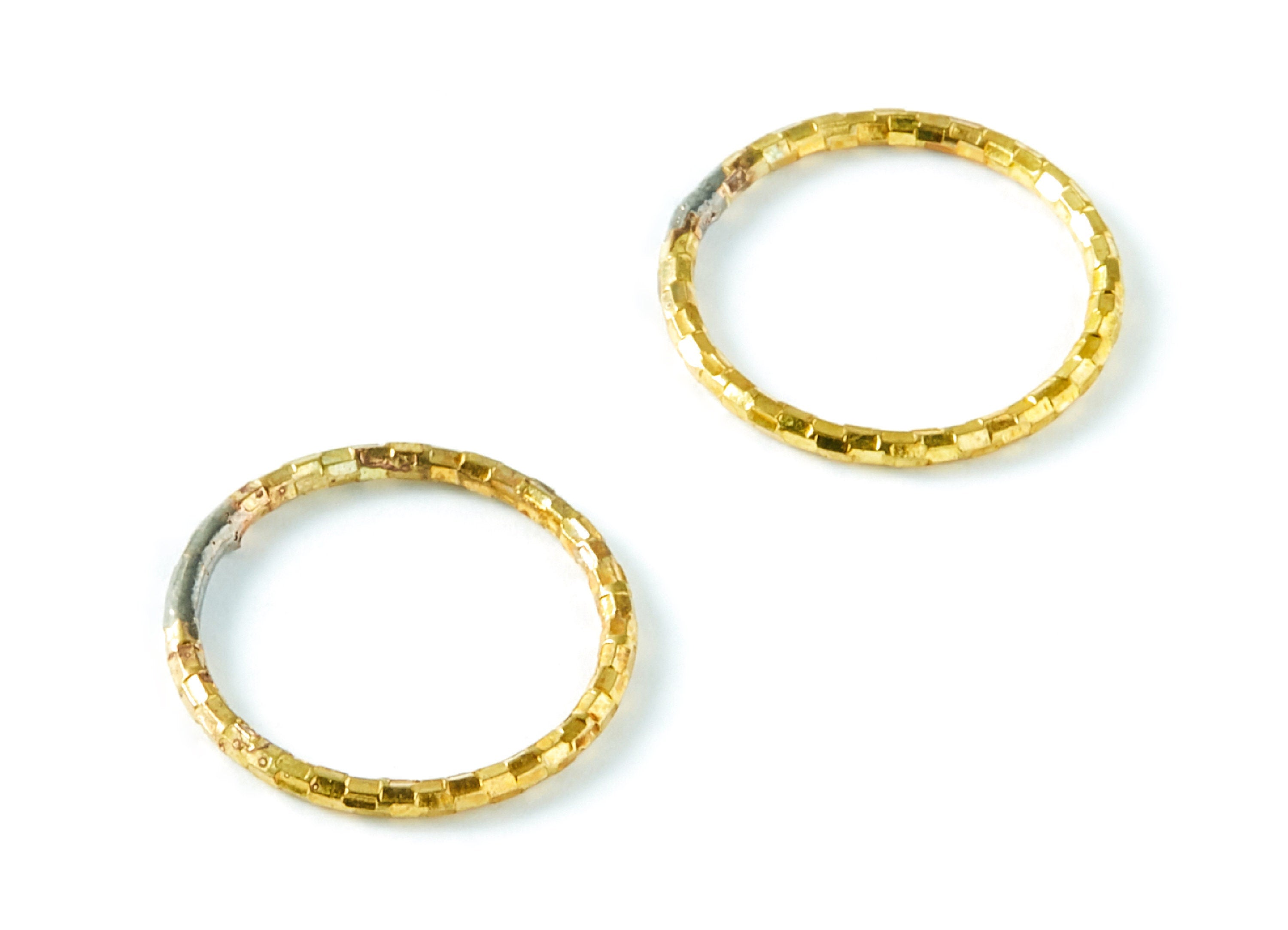 Brass Circle Charms - Circle Shaped Raw Brass Pendant - Jewelry Supplies - 18,3x18,3x1,5mm - PP1388 - DOMEDBAZAAR