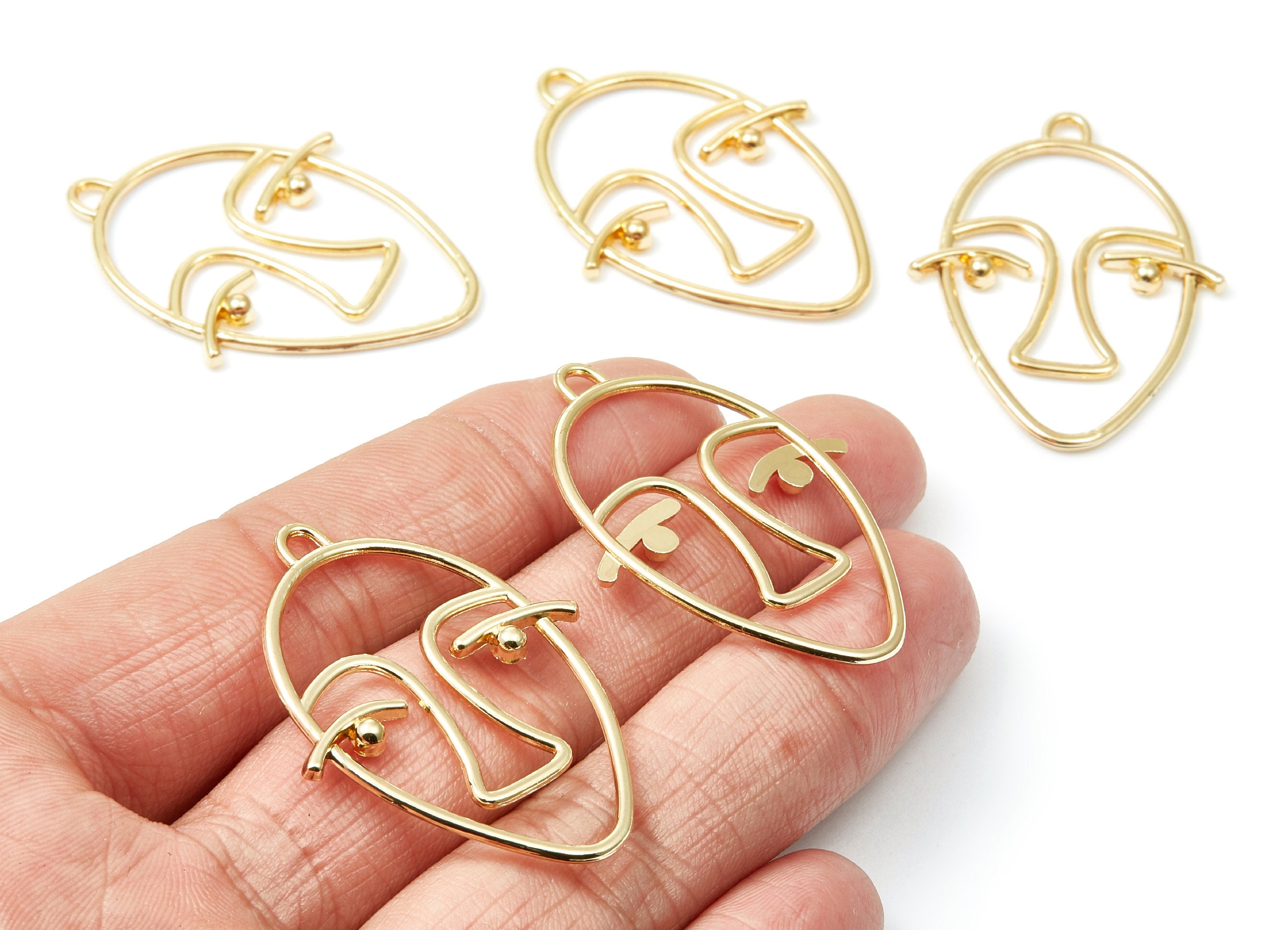 Face Shaped Charms - Zinc Alloy Earring Finding - Gold Tone - Alloy Pendant for Necklace - 41,8x31,89x2,55mm - ZZ1294 - DOMEDBAZAAR