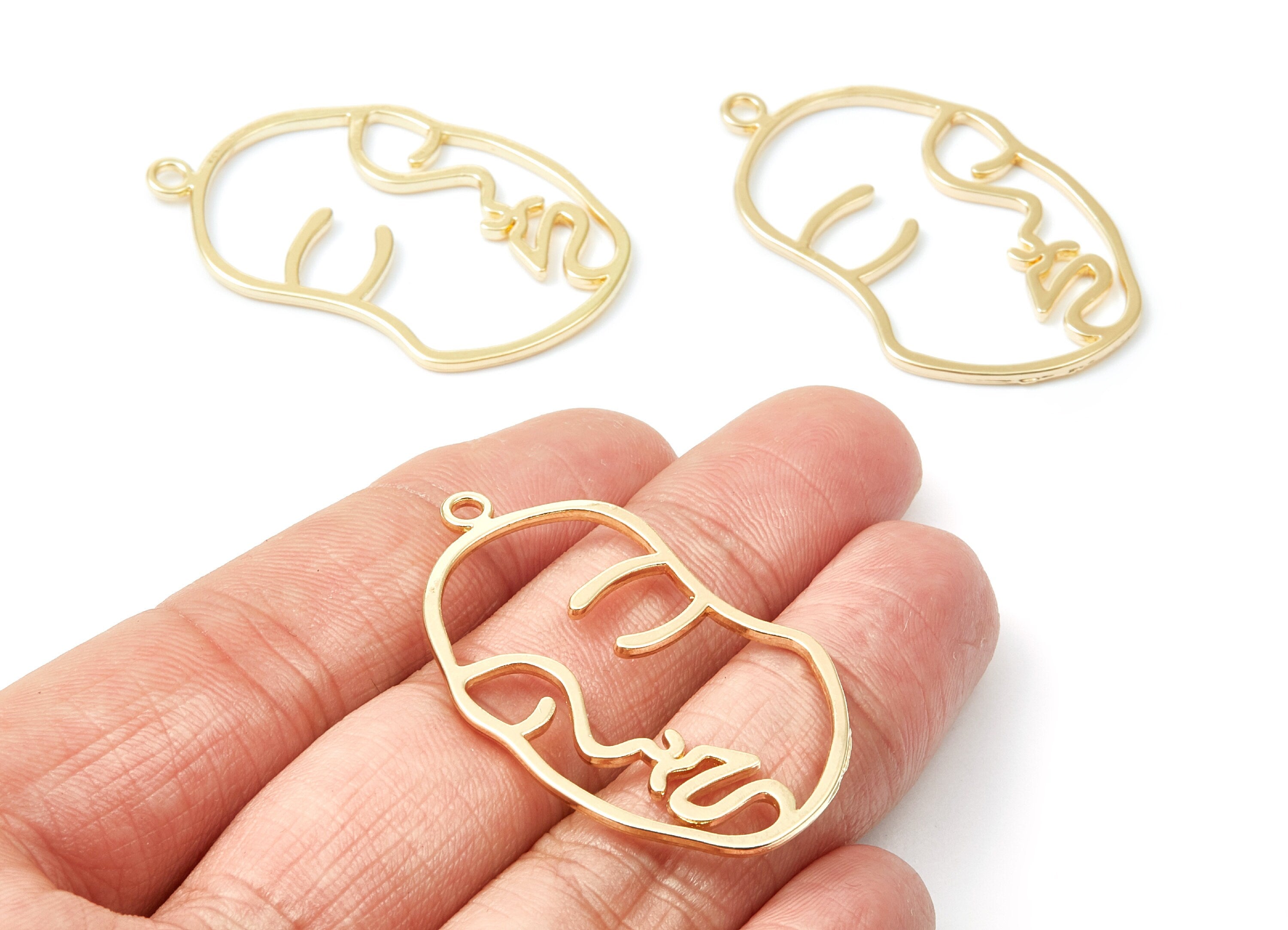 Face Shaped Charms - Zinc Alloy Earring Finding - Gold Tone - Alloy Pendant for Necklace - 43,78x25,78x1,55mm - ZZ1296 - DOMEDBAZAAR