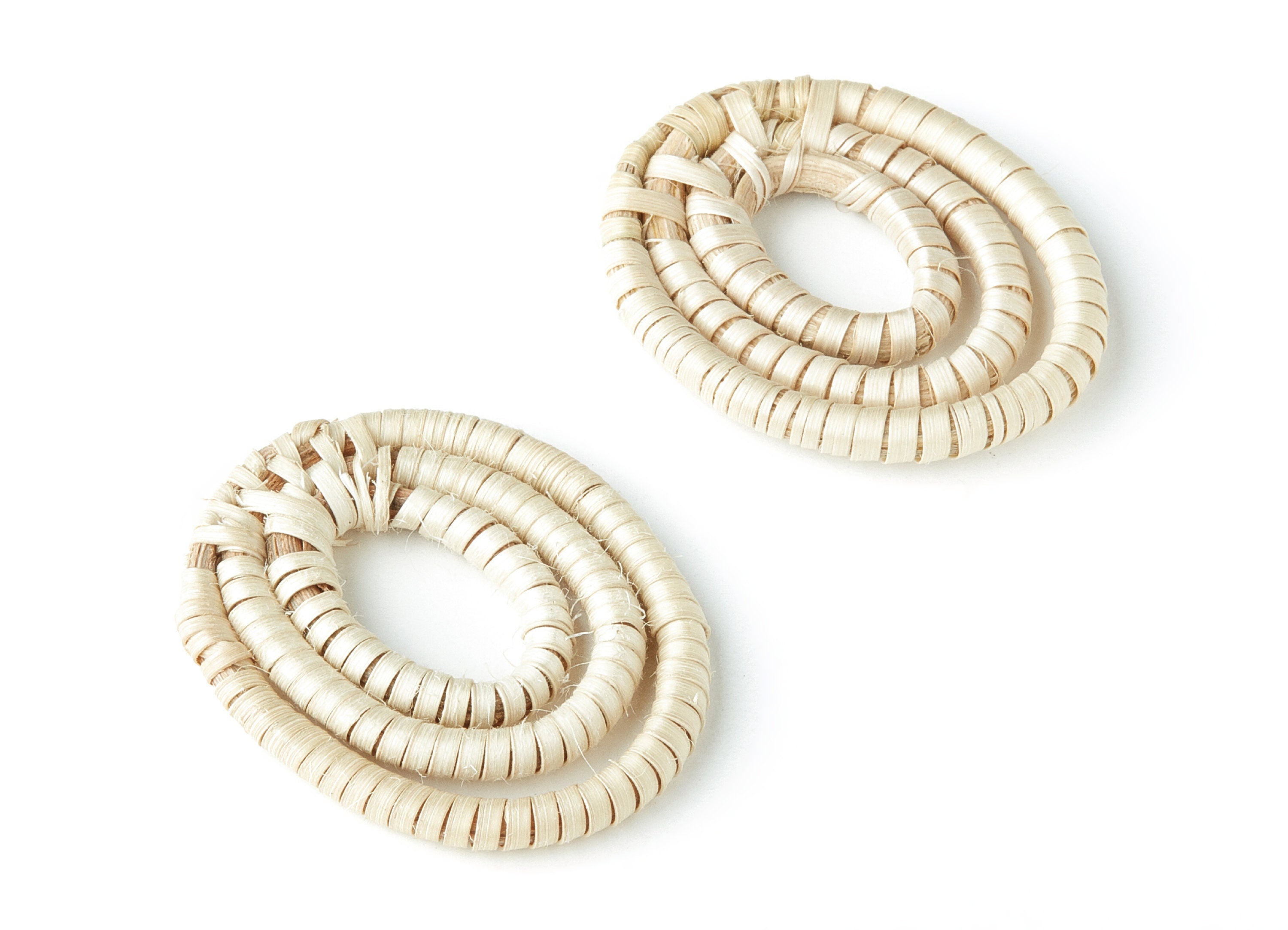 Handwoven Rattan Earrings - Oval Shaped Rope Pendants - Wooden Straw Earring - Jewelery Handmade - 41.5x30.3x5.1mm - RT1106 - DOMEDBAZAAR