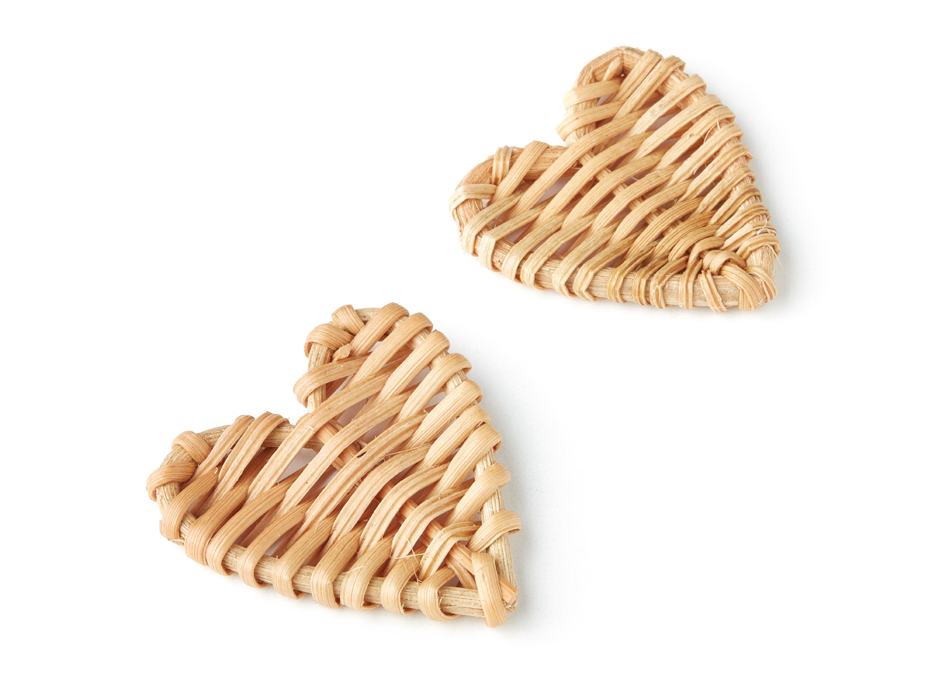 Handwoven Rattan Earrings - Heart Shaped Rattan Pendant - Wooden Straw Earring - Jewelery Handmade - 42x42.5x5.5mm - RT1093 - DOMEDBAZAAR
