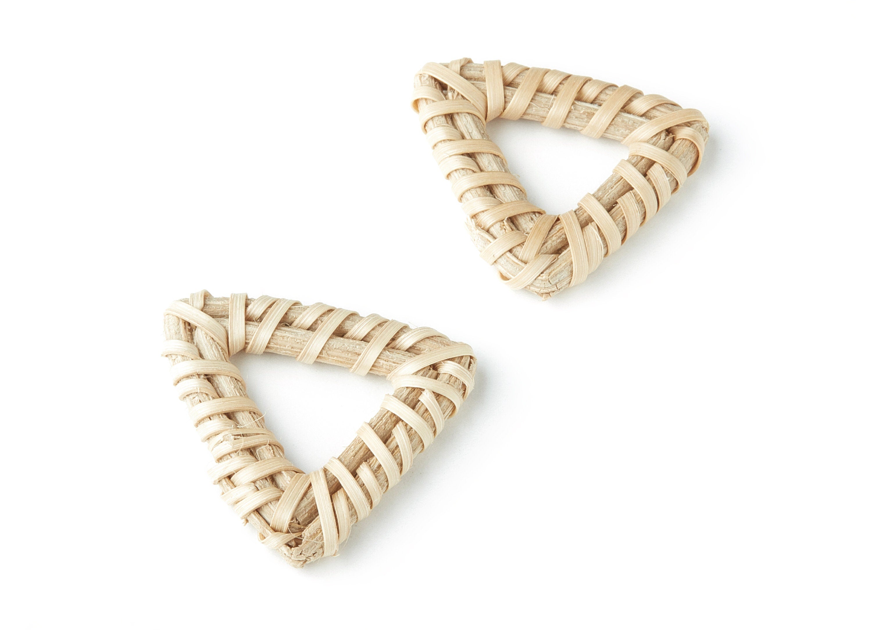 Handwoven Rattan Earrings - Triangle Shaped Rattan Pendant - Wooden Straw Earring - Jewelery Handmade - 30x30x4.4mm - RT1099 - DOMEDBAZAAR